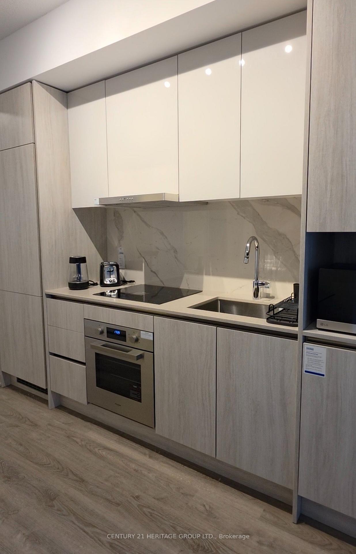 Photo 10 of Unit 2708, 180 Front Street E, Toronto, Waterfront Communities — HOMEH