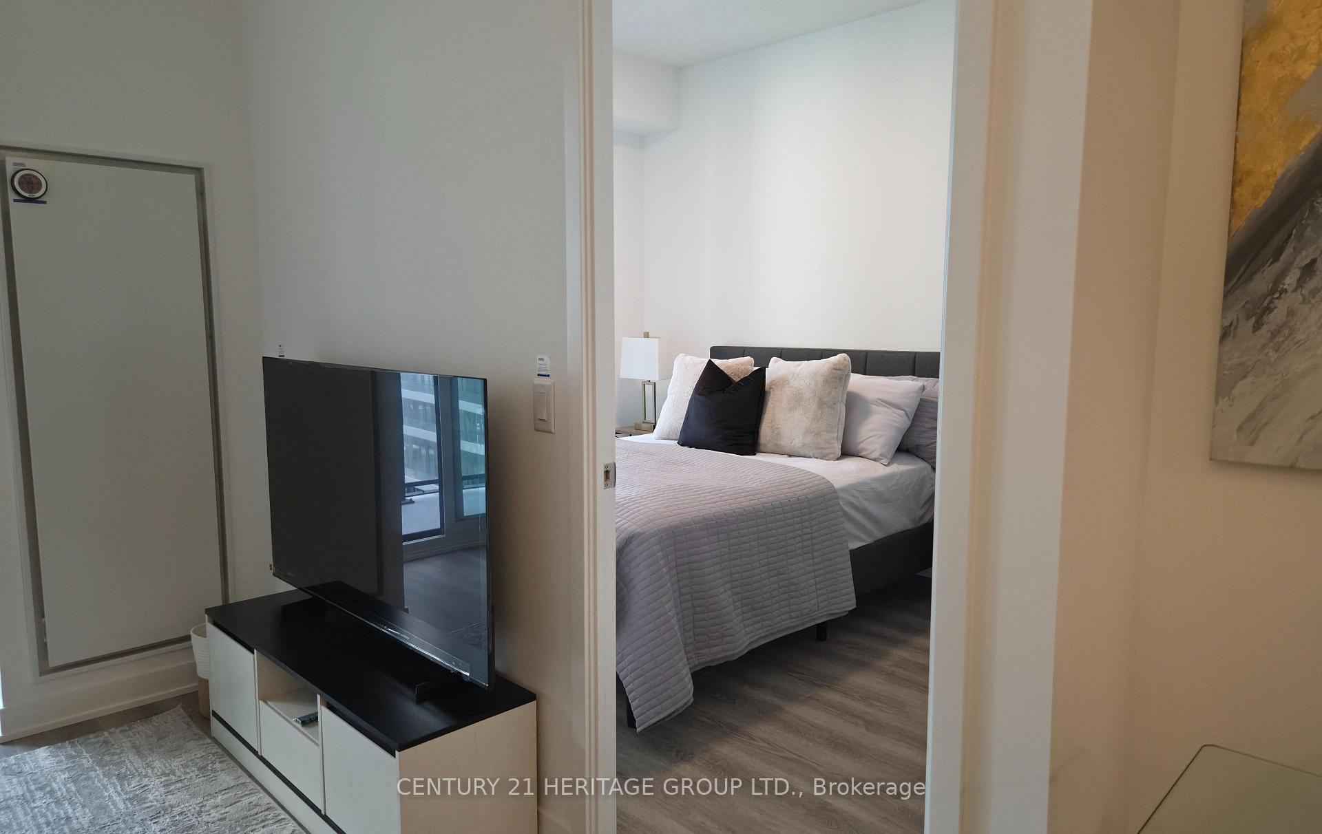 Photo 15 of Unit 2708, 180 Front Street E, Toronto, Waterfront Communities — HOMEH