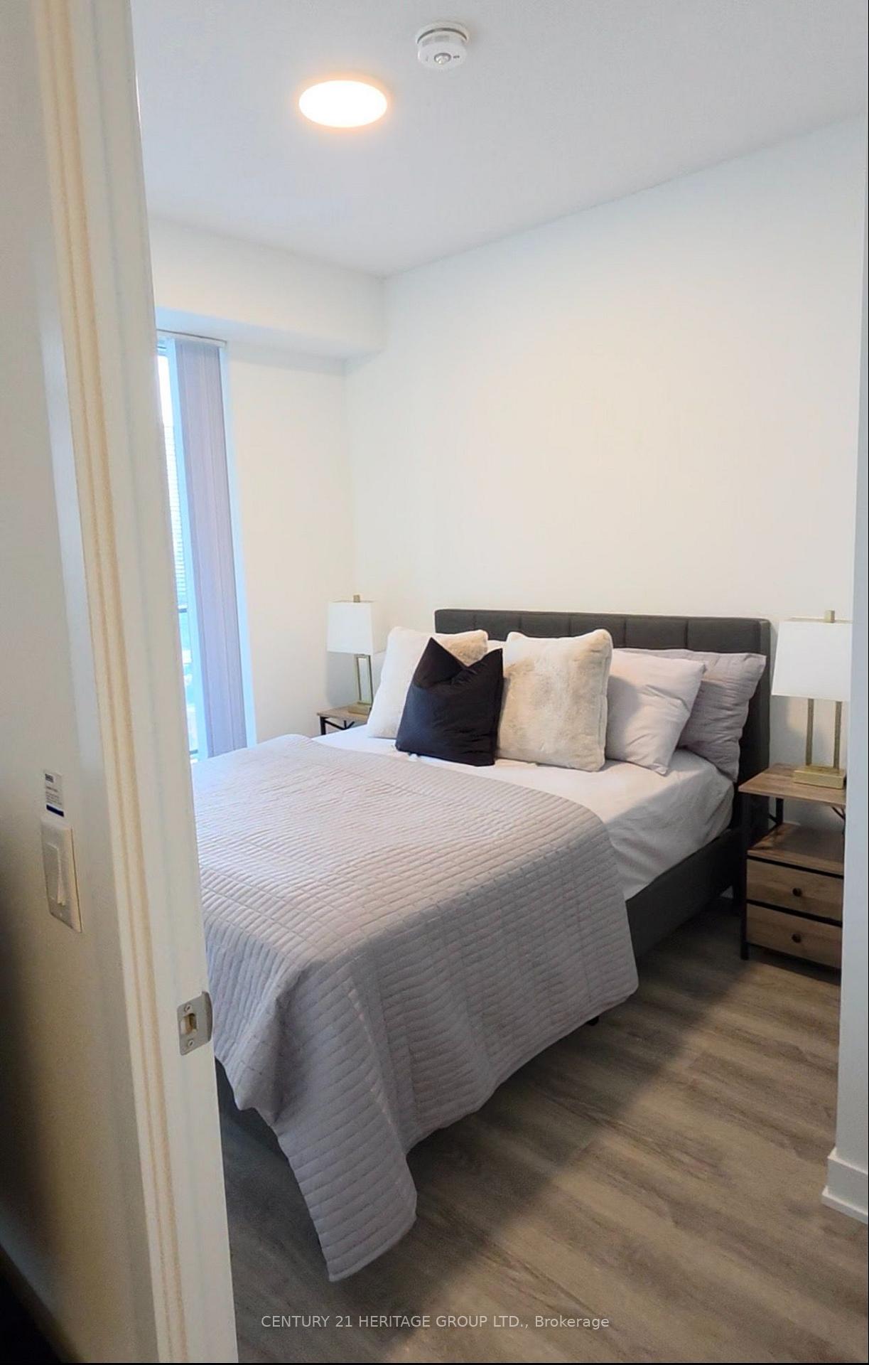 Photo 16 of Unit 2708, 180 Front Street E, Toronto, Waterfront Communities — HOMEH