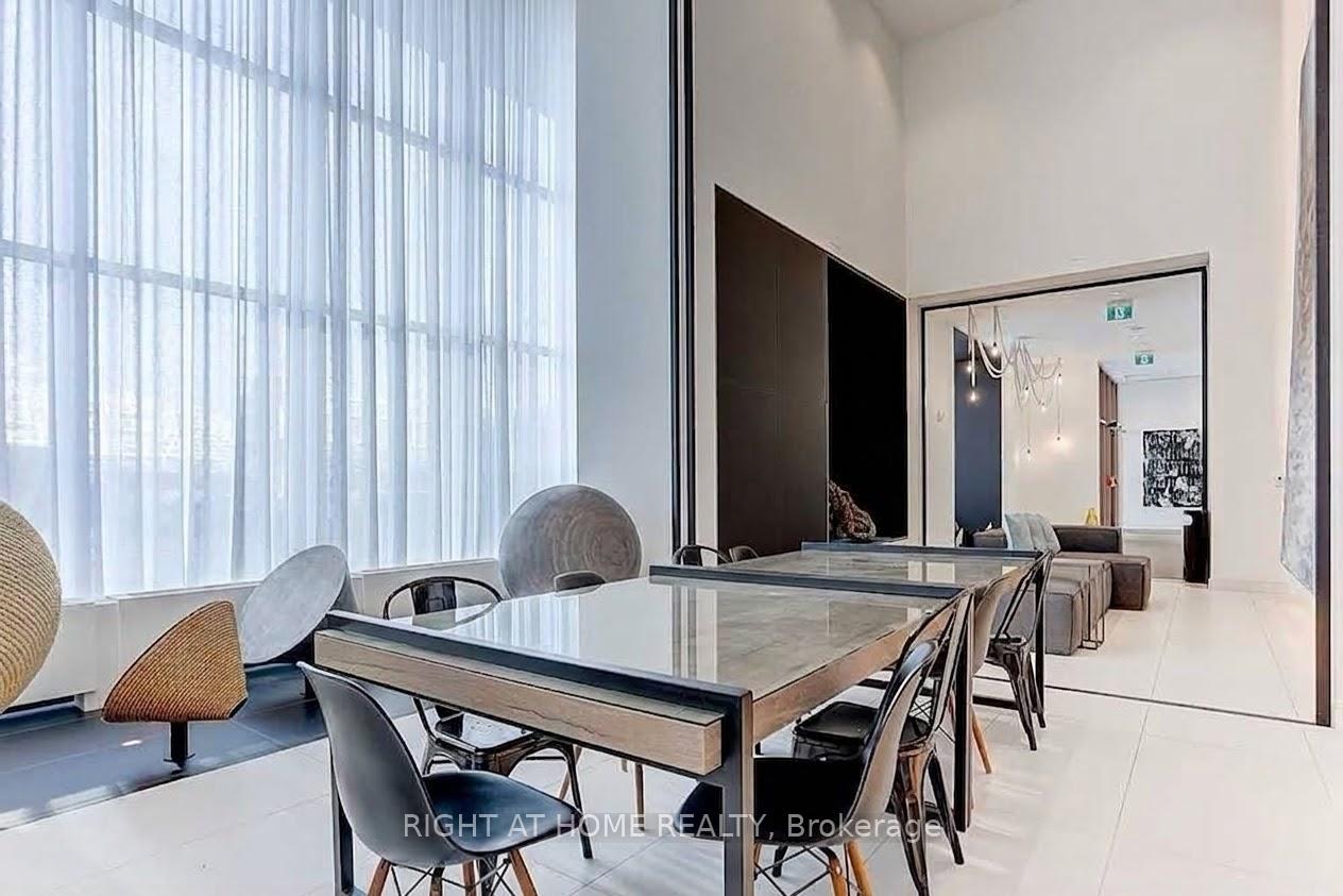 Photo 4 of Unit 2807, 20 Richardson Street, Toronto, Waterfront Communities — HOMEH