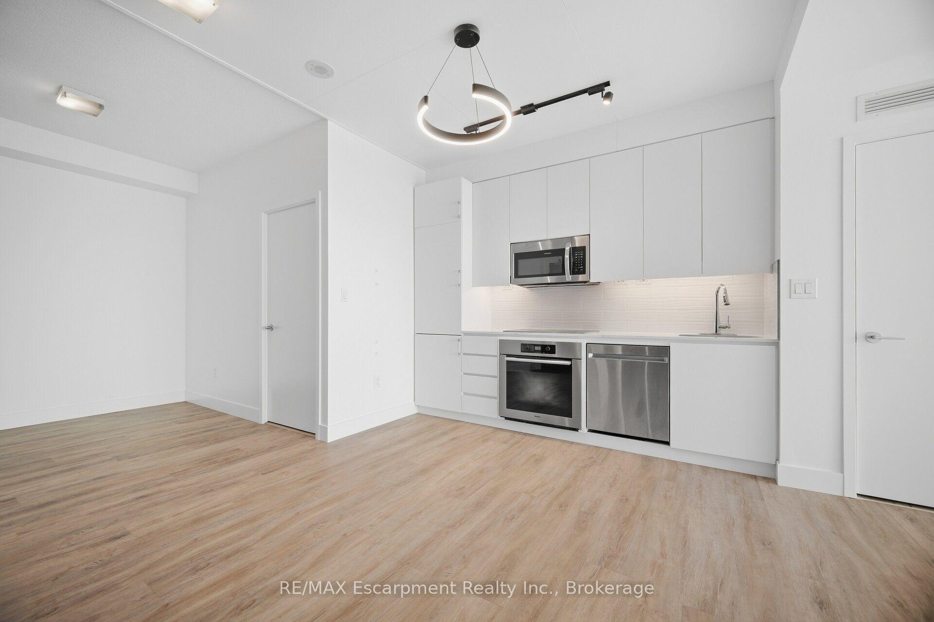 Photo 7 of Unit 4008, 15 Iceboat Terrace, Toronto, Waterfront Communities — HOMEH