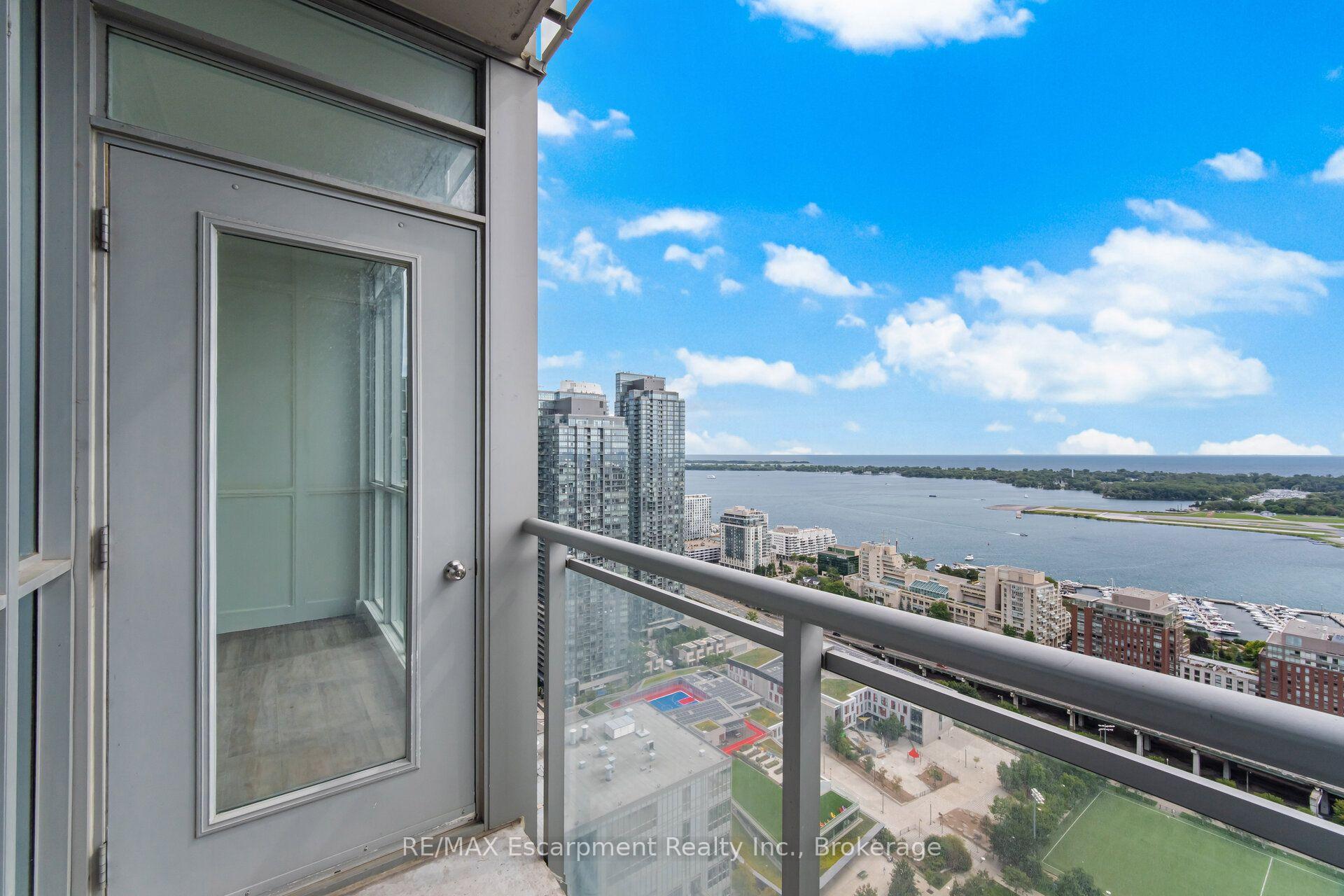 Photo 20 of Unit 4008, 15 Iceboat Terrace, Toronto, Waterfront Communities — HOMEH