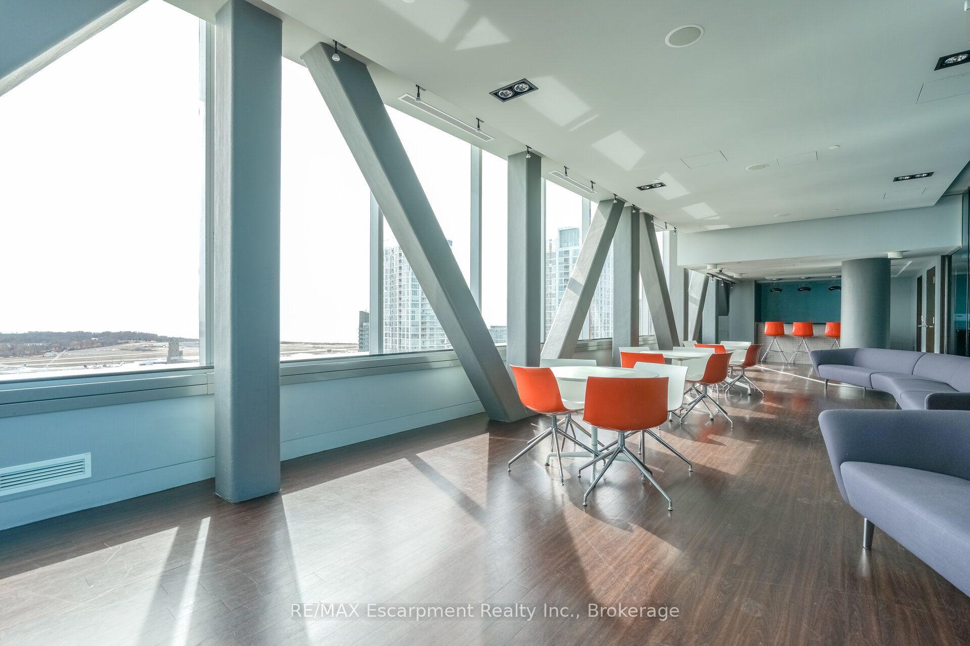 Photo 32 of Unit 4008, 15 Iceboat Terrace, Toronto, Waterfront Communities — HOMEH
