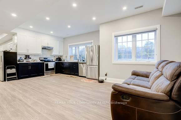 Photo 6 of 20111 Bathurst Street E, East Gwillimbury, Holland Landing — HOMEH