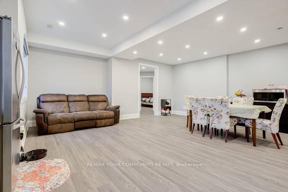 Photo 8 of 20111 Bathurst Street E, East Gwillimbury, Holland Landing — HOMEH