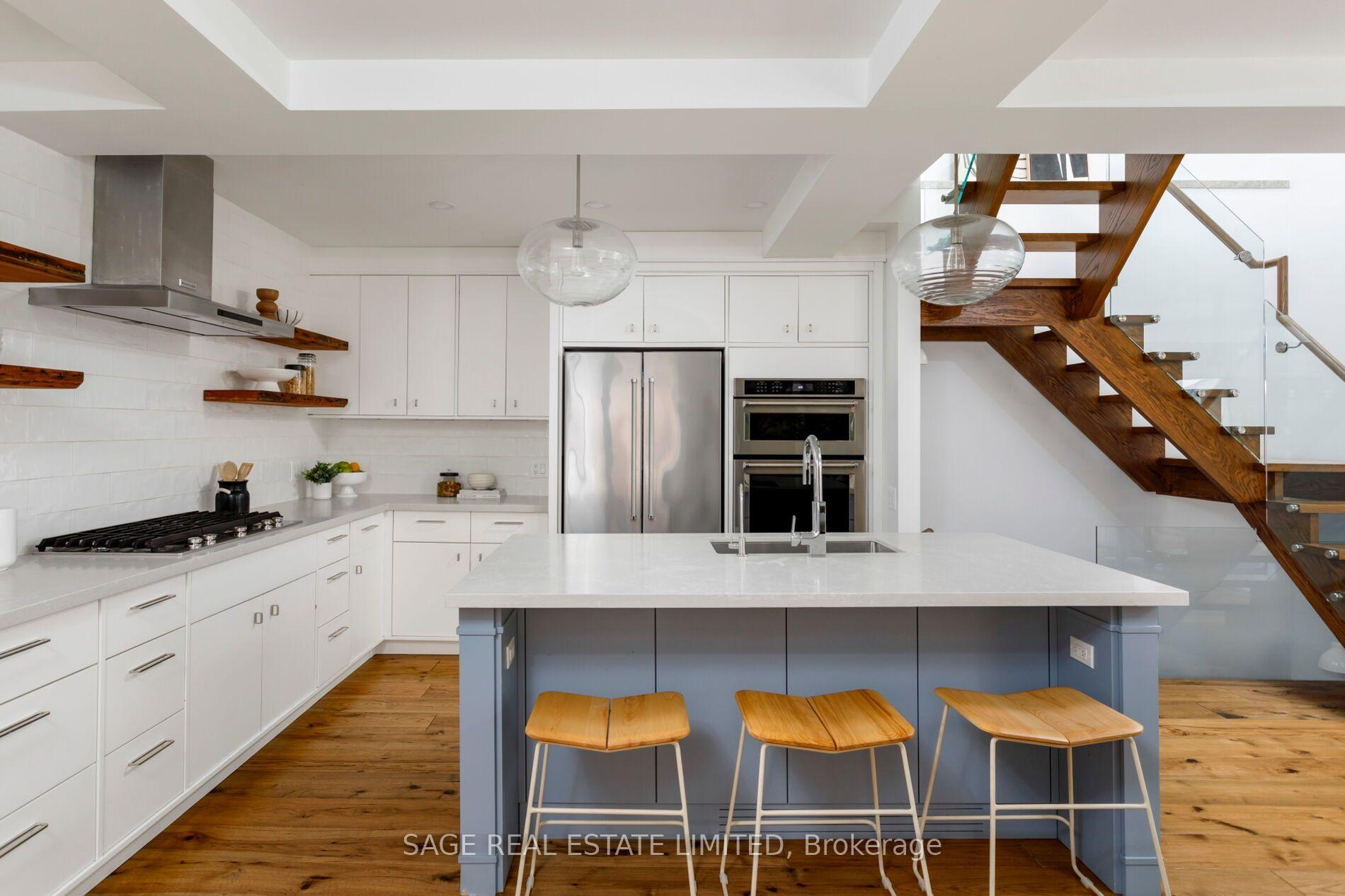 Photo 11 of 161 Banff Road, Toronto, Mount Pleasant East — HOMEH
