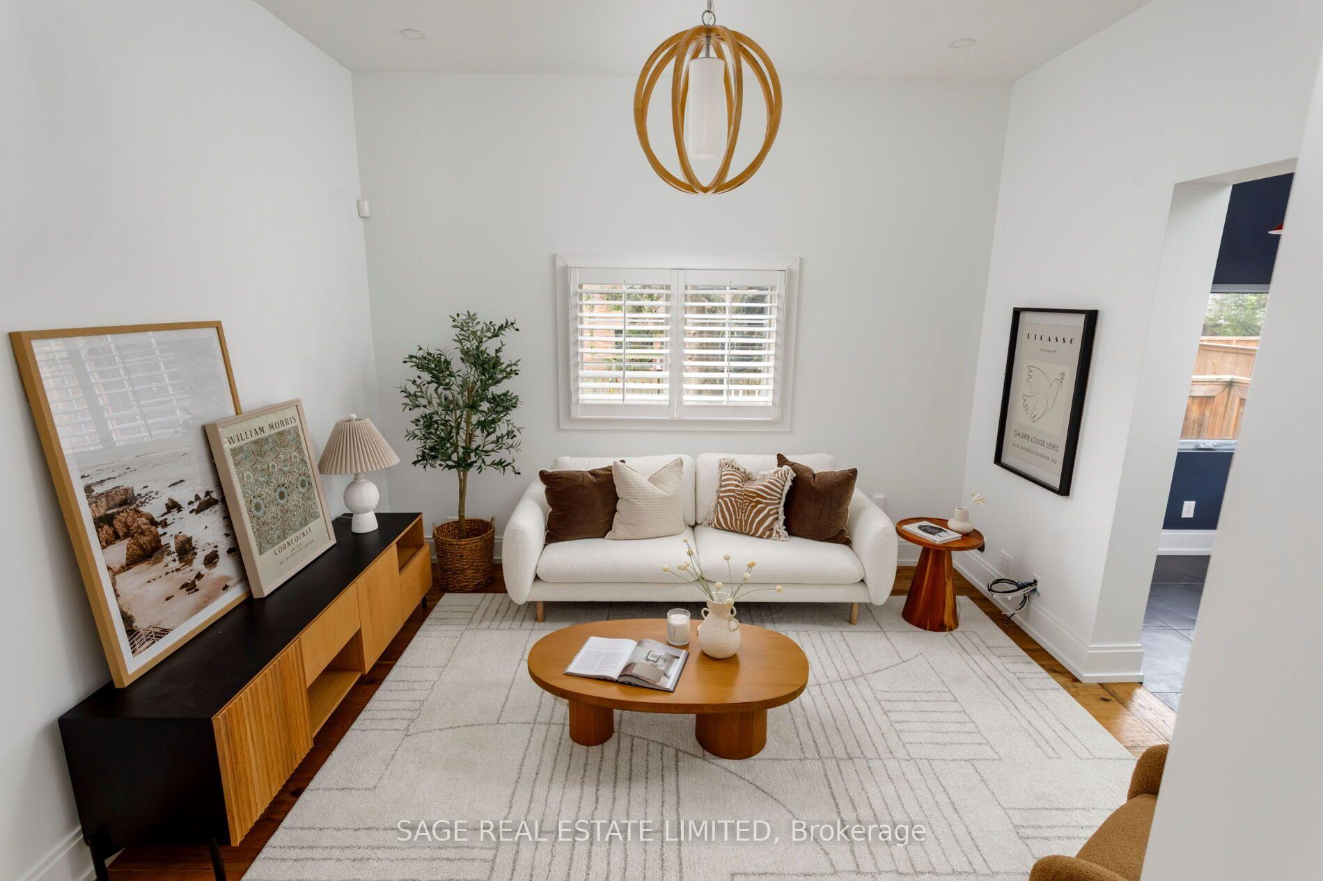 Photo 15 of 161 Banff Road, Toronto, Mount Pleasant East — HOMEH