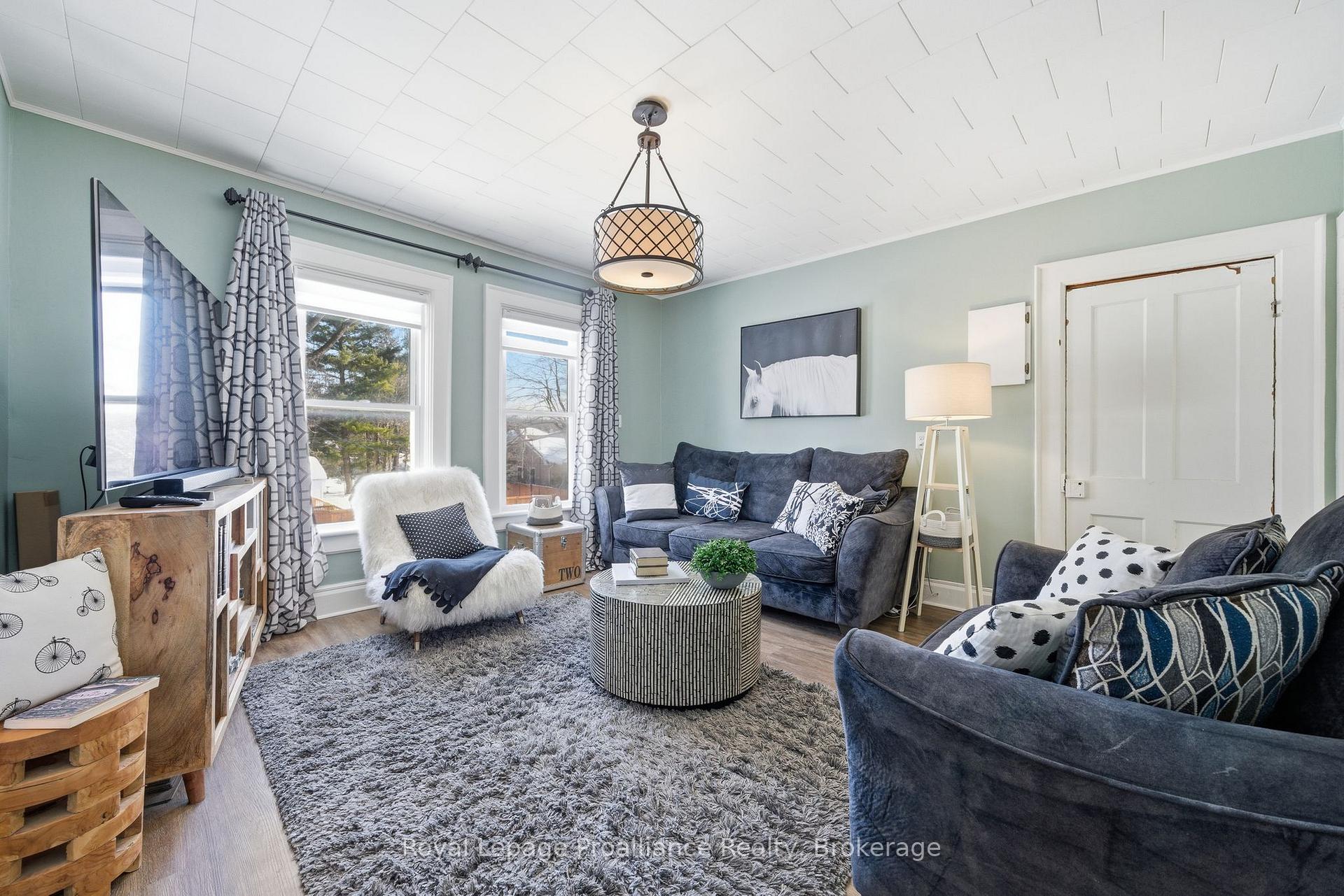 Photo 21 of 47 Paul Street, Prince Edward County, Picton — HOMEH