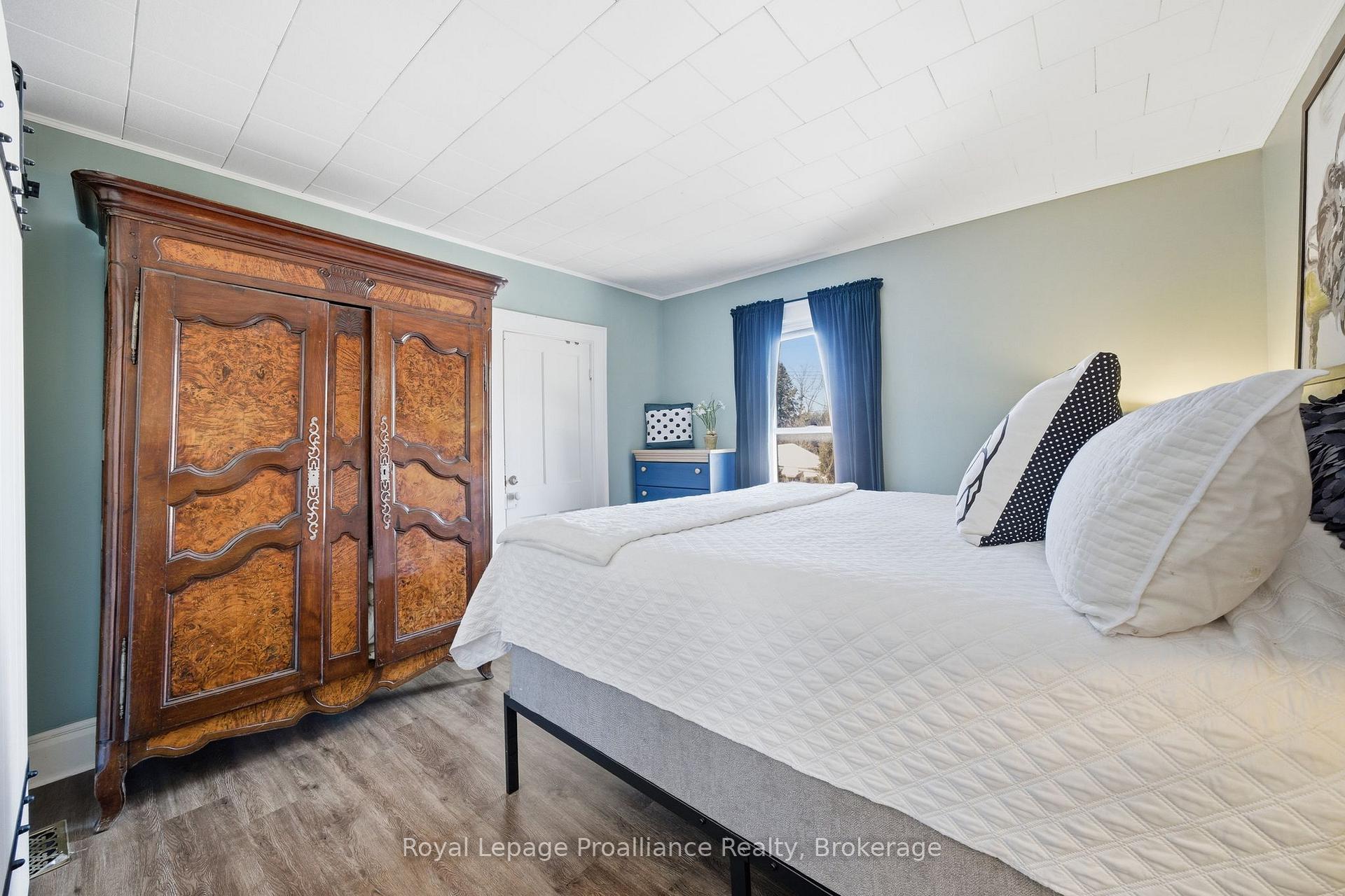 Photo 22 of 47 Paul Street, Prince Edward County, Picton — HOMEH