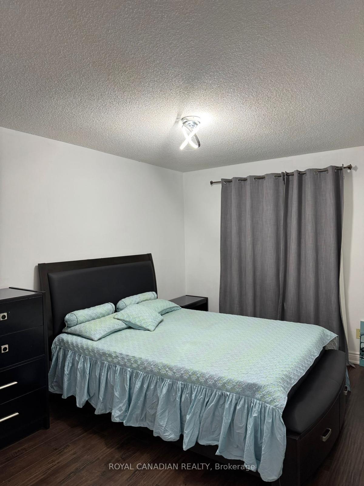 Photo 17 of 3435 Nighthawk Trail, Mississauga, Lisgar — HOMEH
