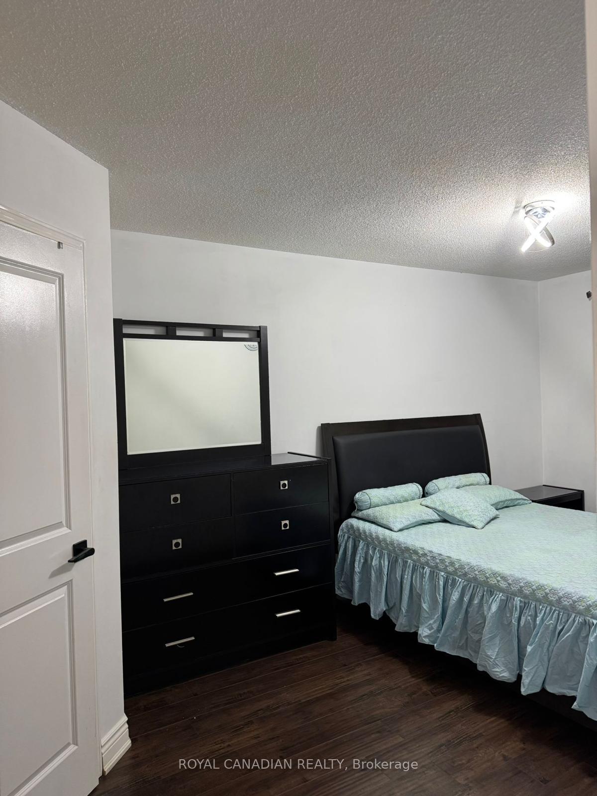 Photo 18 of 3435 Nighthawk Trail, Mississauga, Lisgar — HOMEH