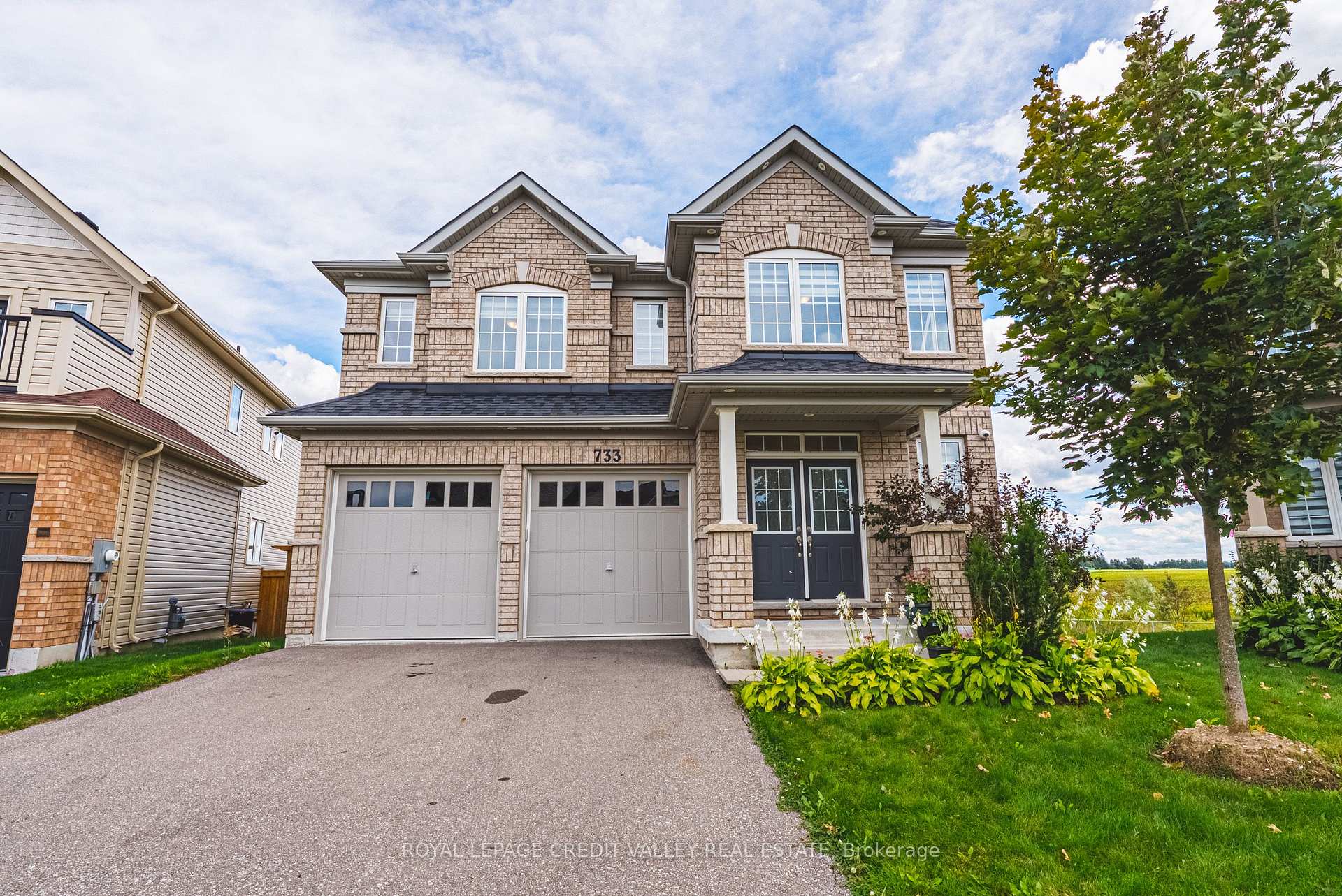 Photo 3 of 733 Gilmour Crescent W, Shelburne — HOMEH
