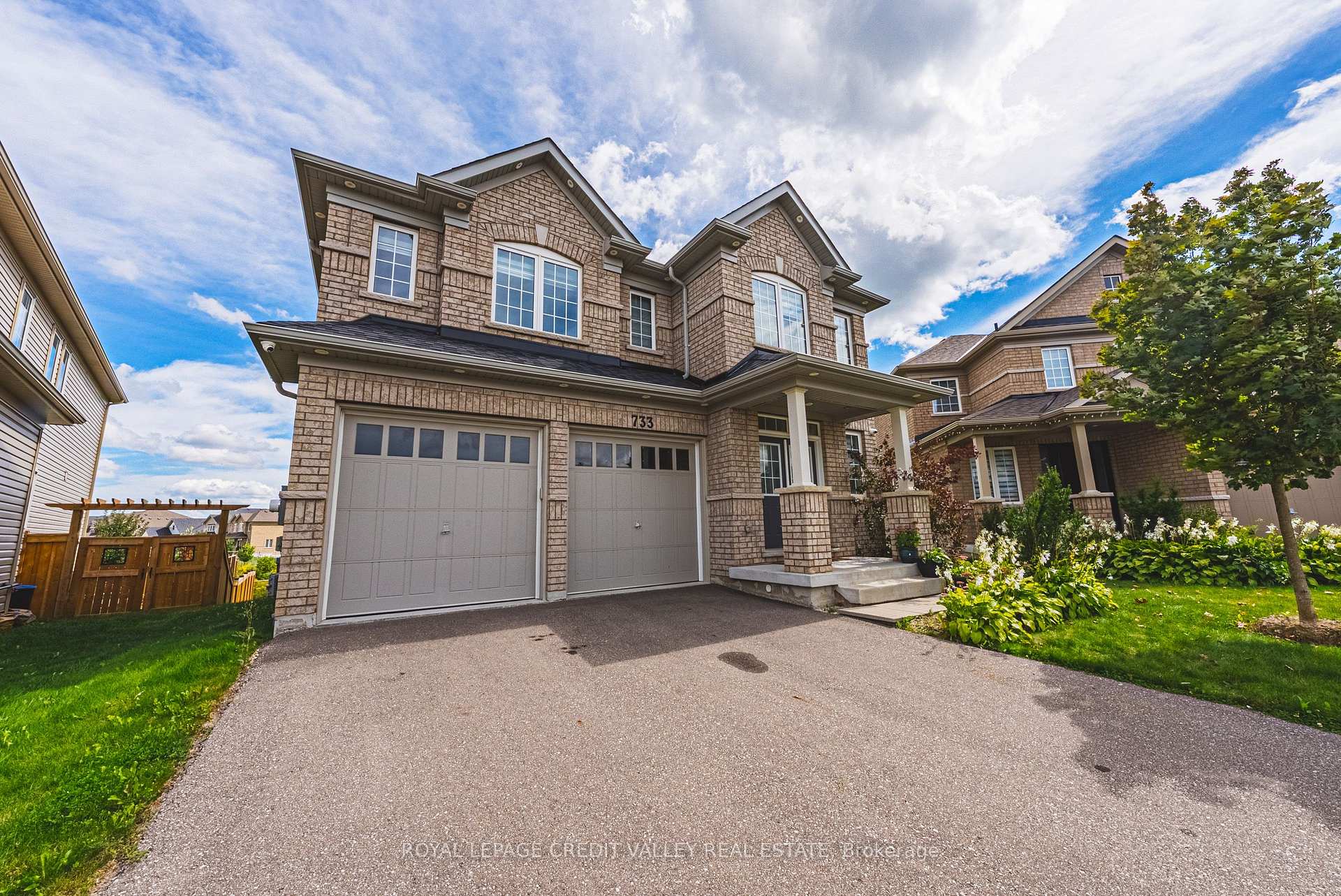 Photo 4 of 733 Gilmour Crescent W, Shelburne — HOMEH