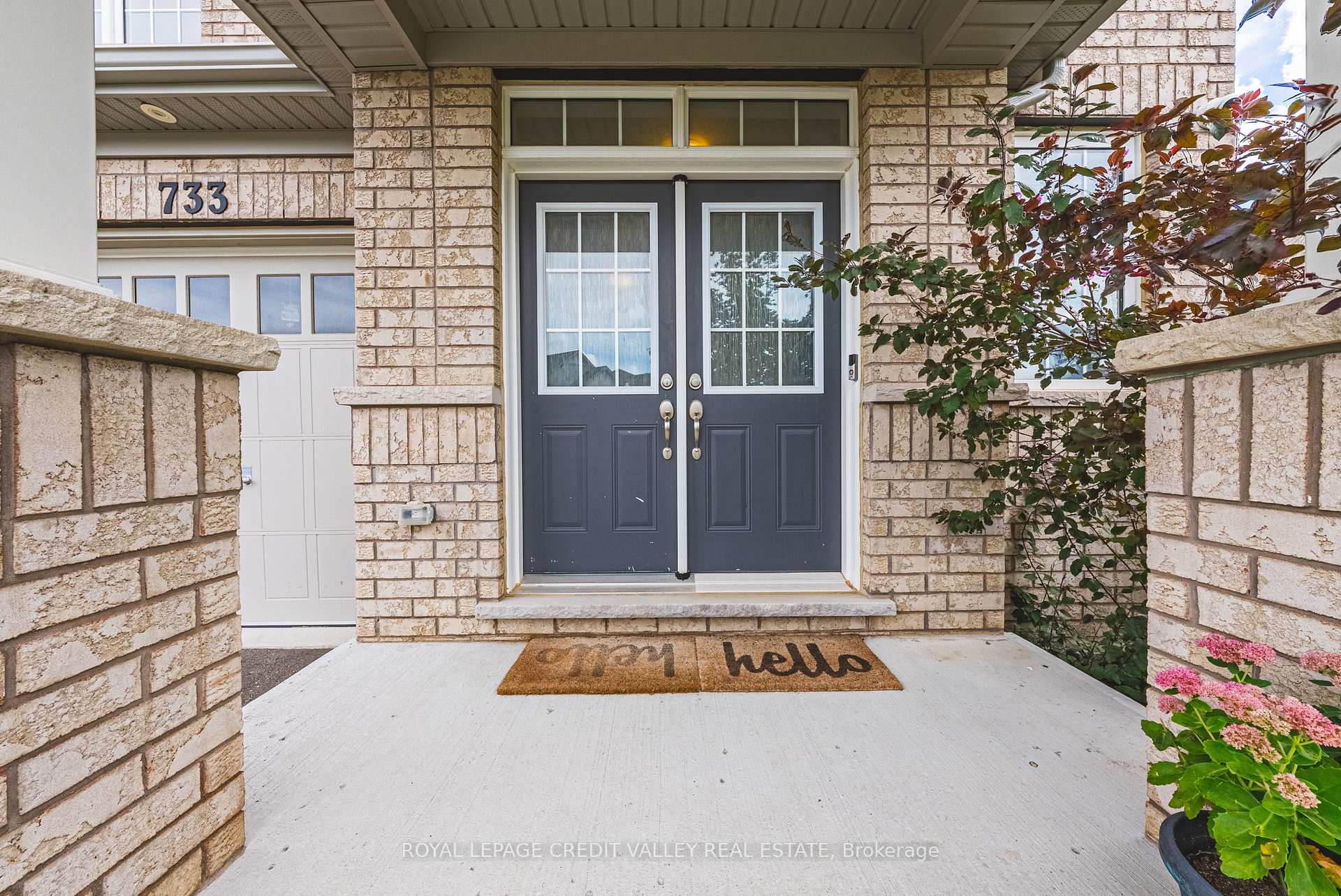 Photo 5 of 733 Gilmour Crescent W, Shelburne — HOMEH