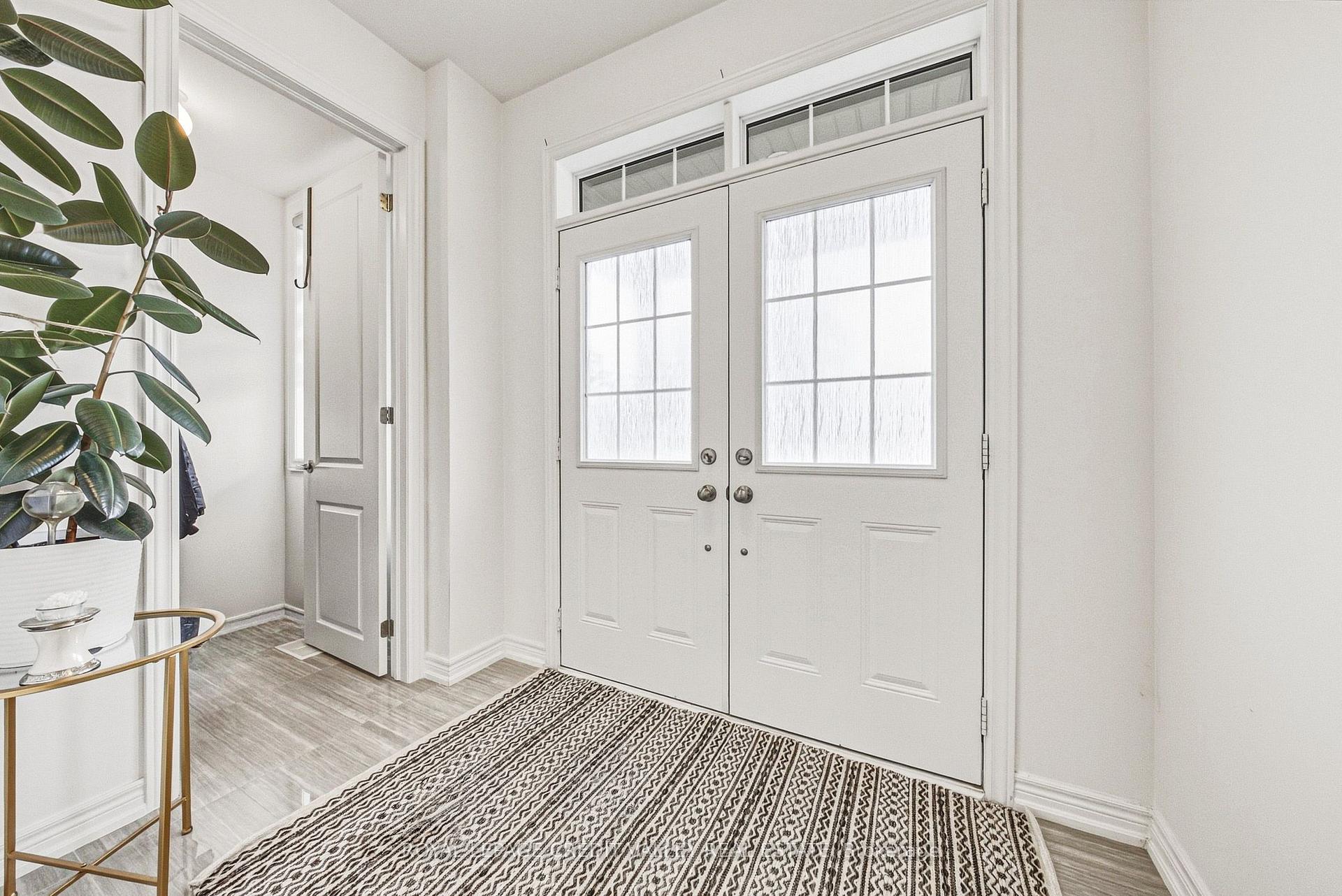 Photo 6 of 733 Gilmour Crescent W, Shelburne — HOMEH