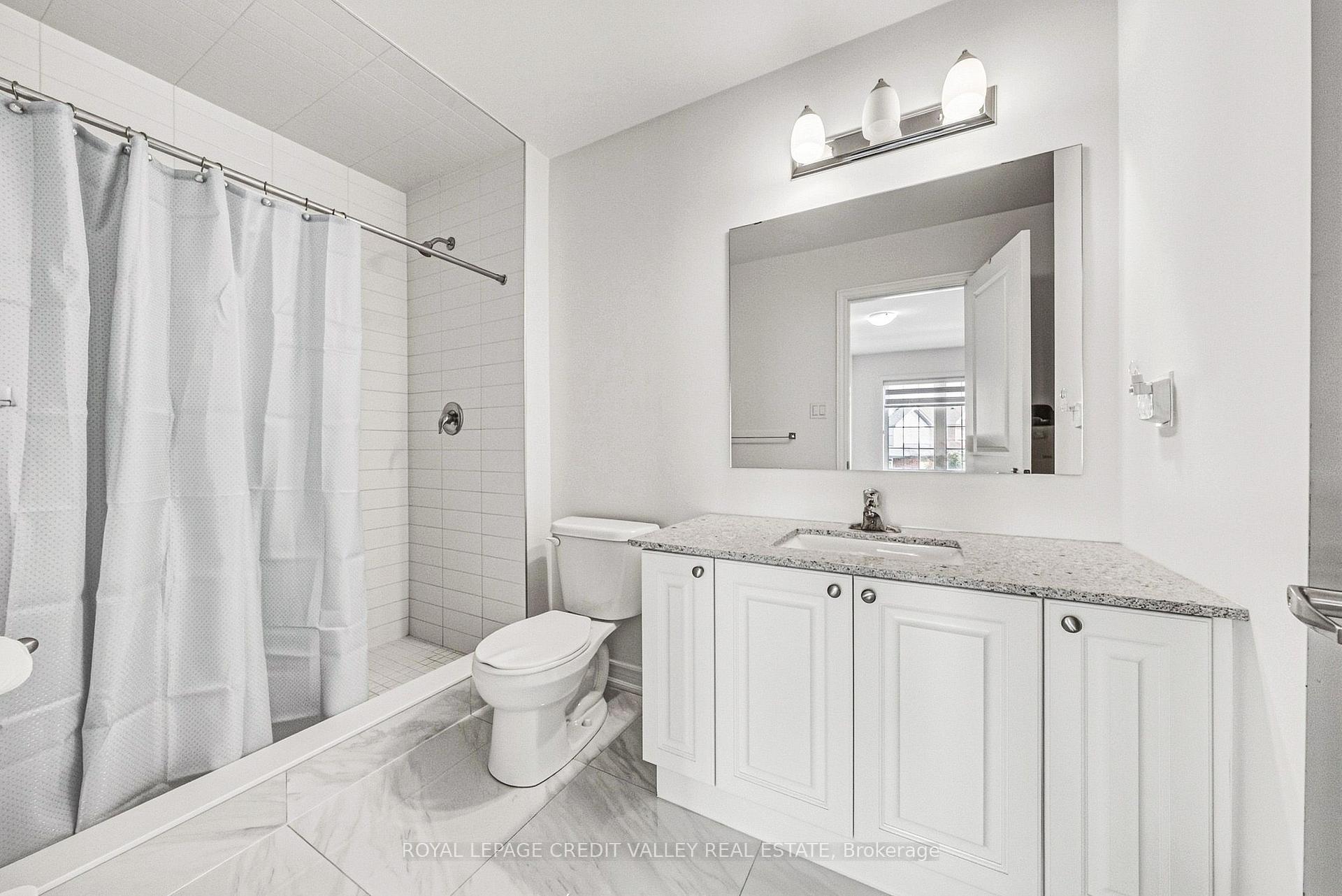 Photo 7 of 733 Gilmour Crescent W, Shelburne — HOMEH