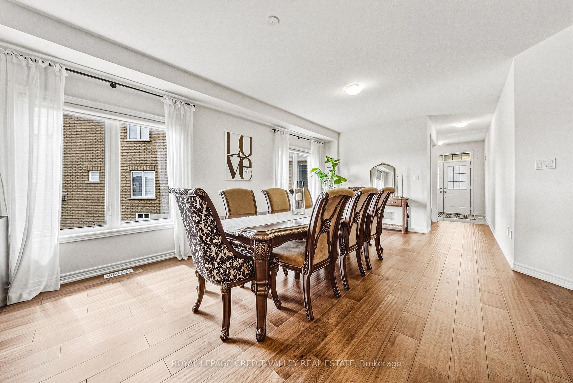 Photo 9 of 733 Gilmour Crescent W, Shelburne — HOMEH