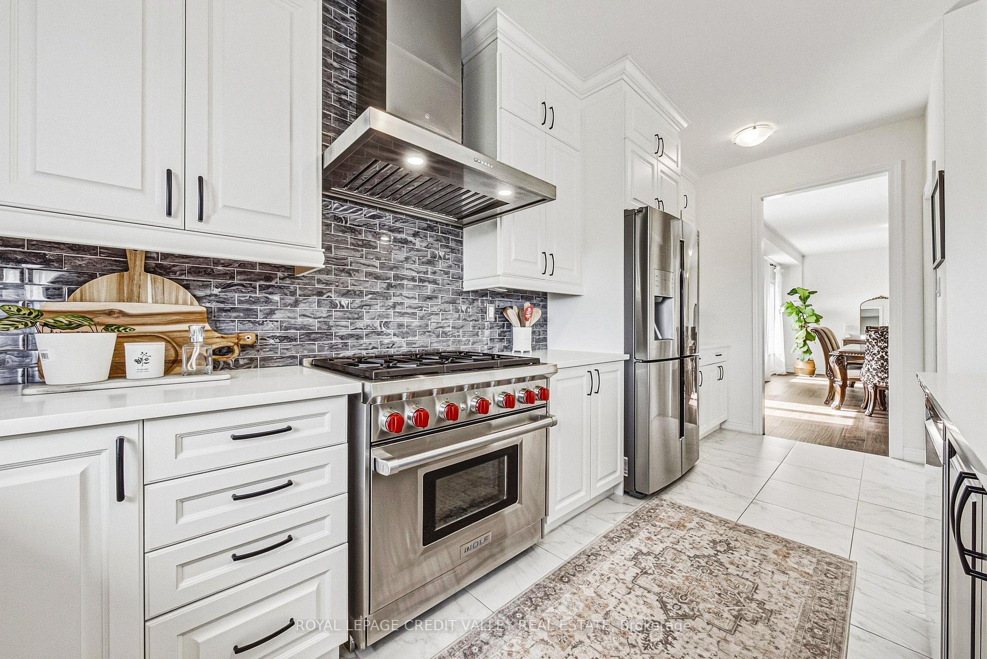 Photo 17 of 733 Gilmour Crescent W, Shelburne — HOMEH