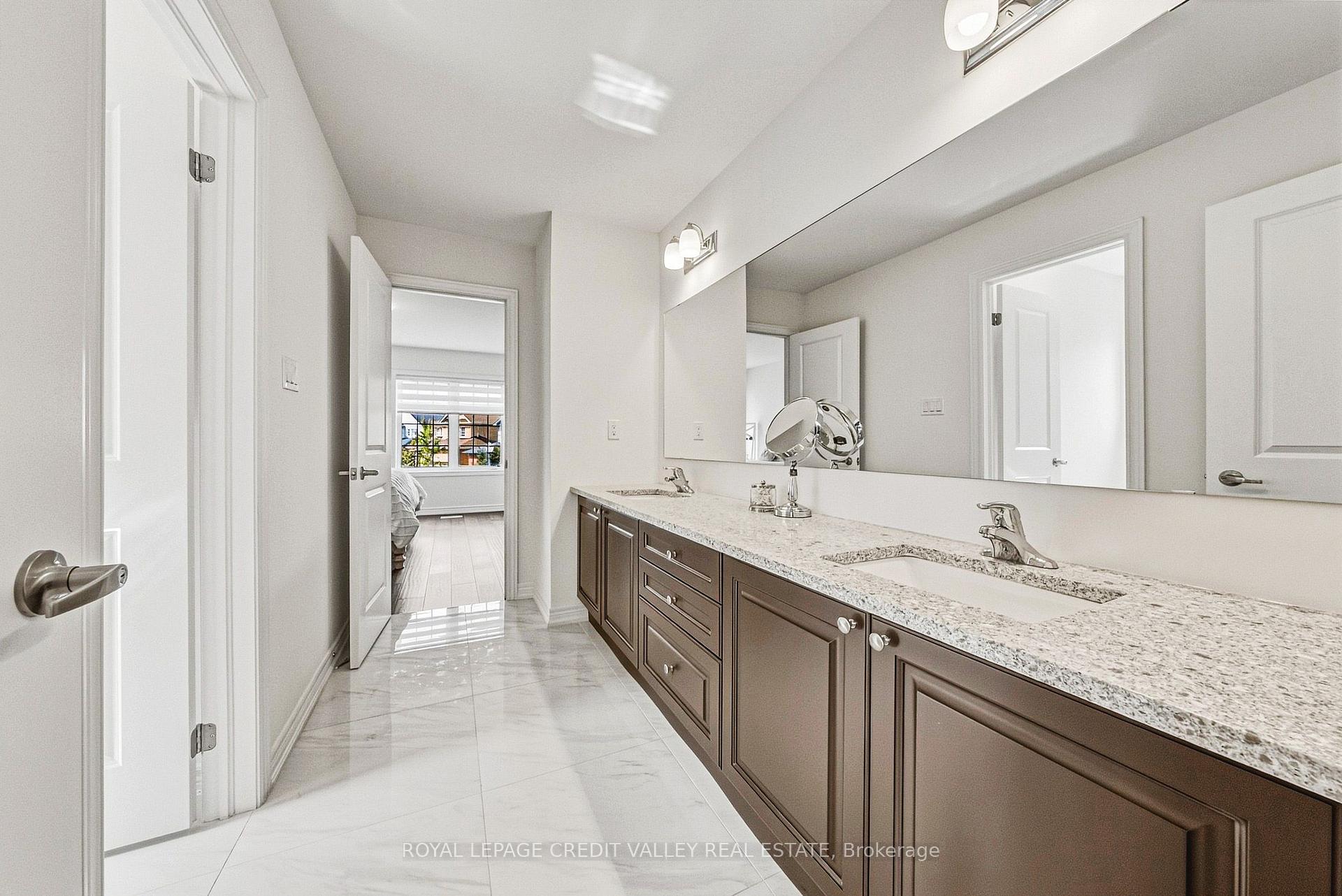 Photo 33 of 733 Gilmour Crescent W, Shelburne — HOMEH