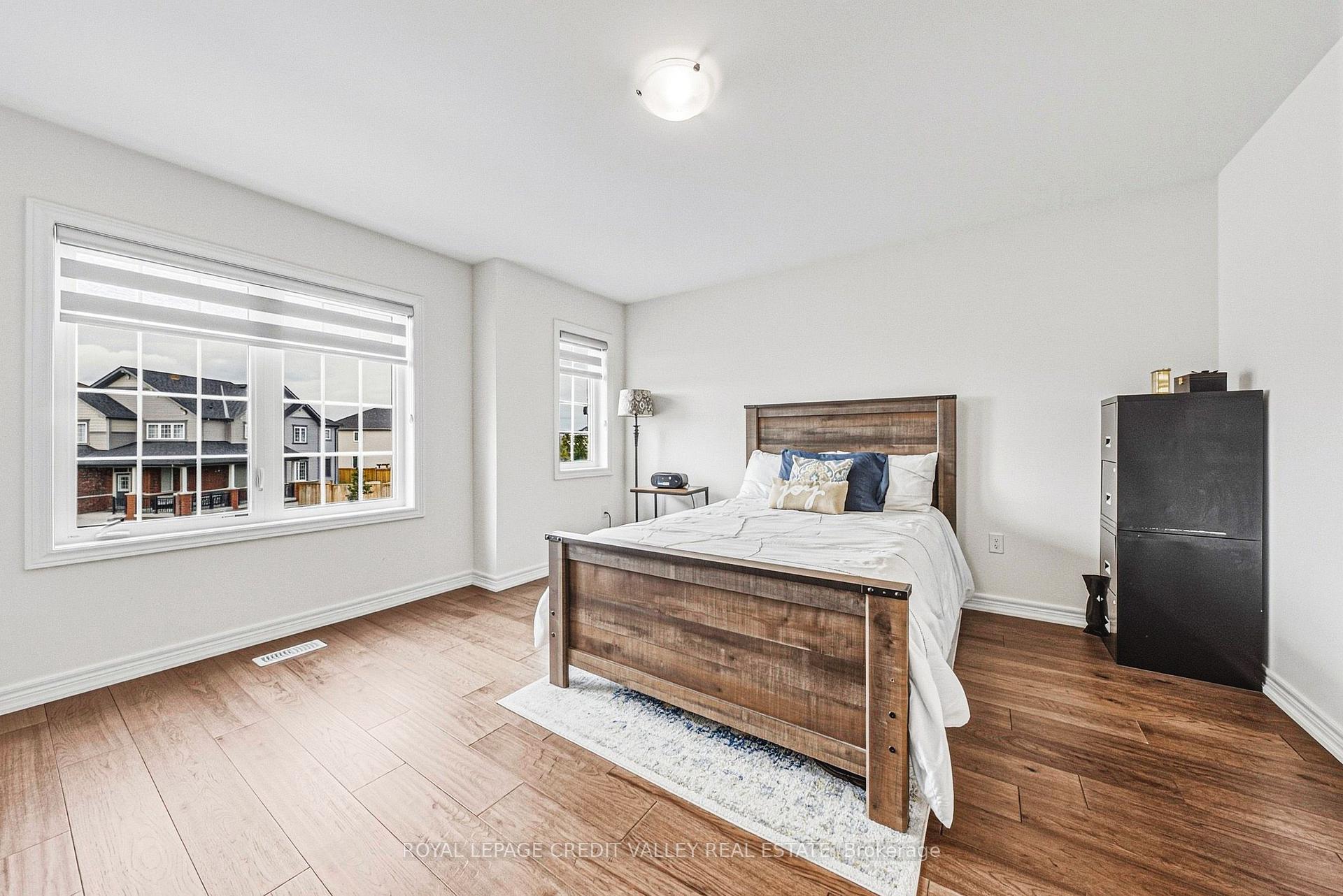 Photo 38 of 733 Gilmour Crescent W, Shelburne — HOMEH