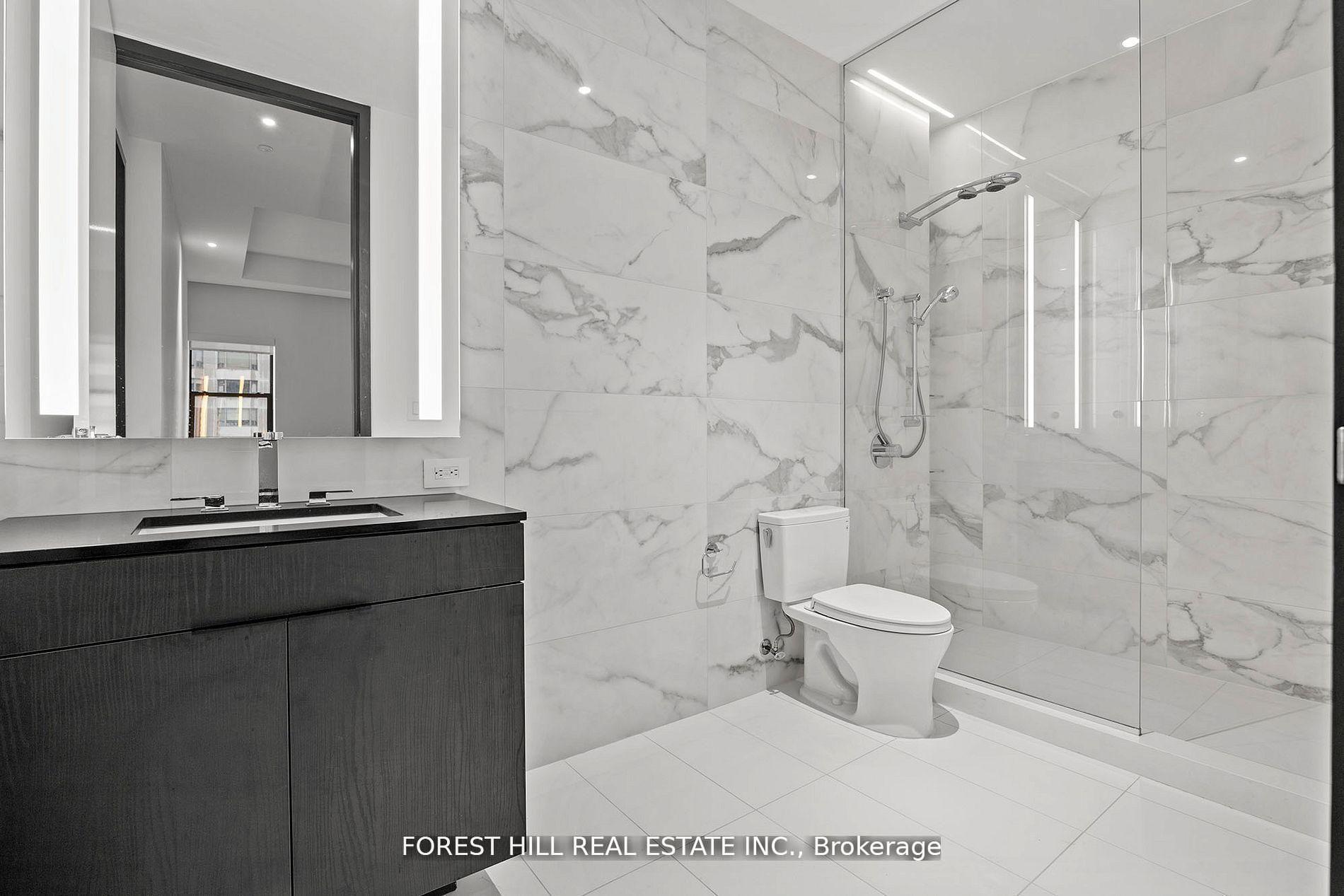 Photo 8 of Unit 1402, 2 Avenue Road, Toronto, The Annex — HOMEH