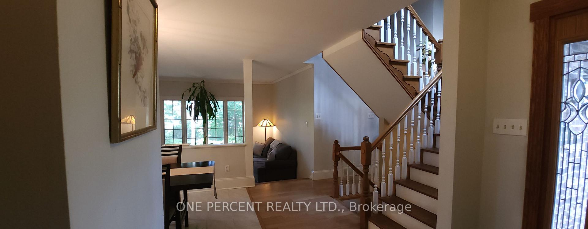 Photo 13 of 86 Haliburton Road, London, South K — HOMEH