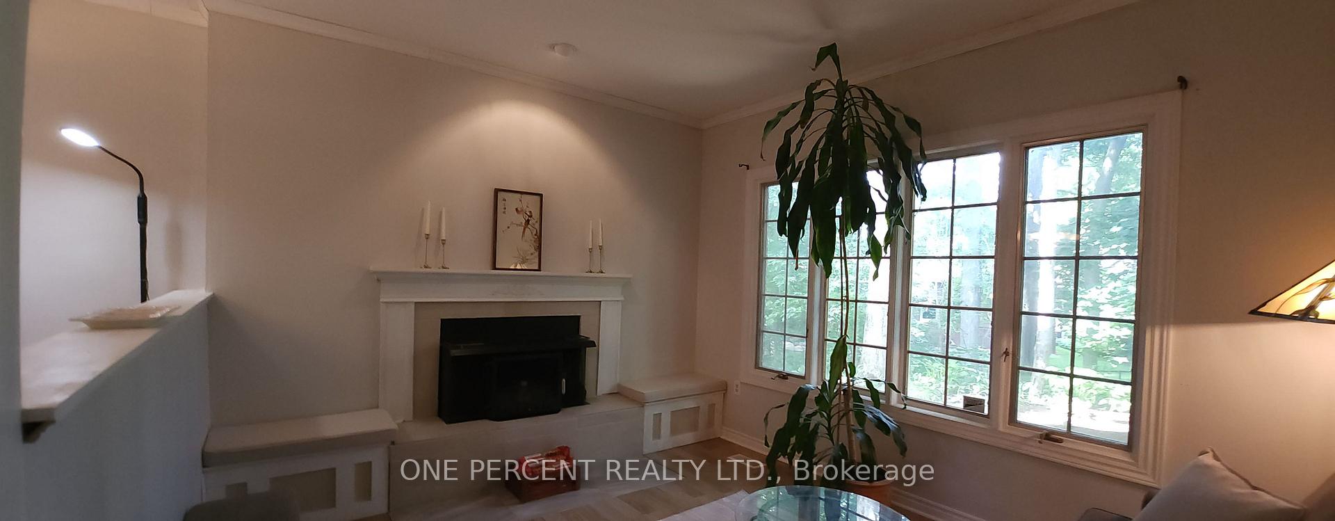 Photo 16 of 86 Haliburton Road, London, South K — HOMEH