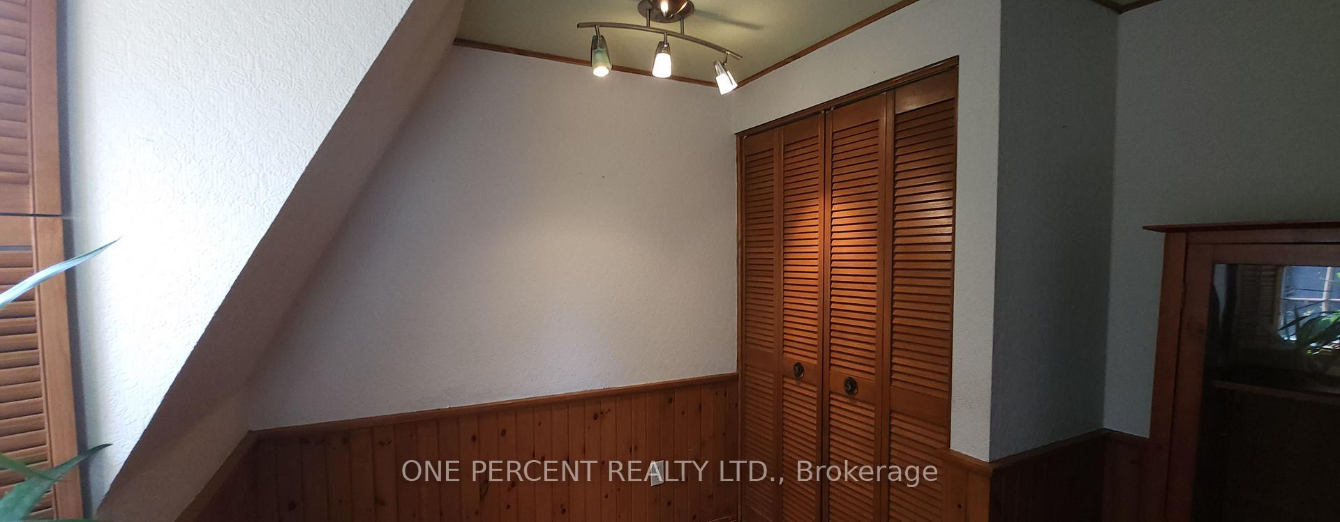 Photo 28 of 86 Haliburton Road, London, South K — HOMEH