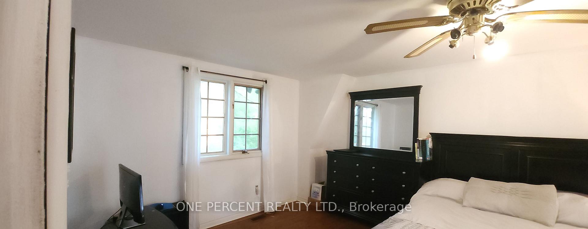 Photo 35 of 86 Haliburton Road, London, South K — HOMEH