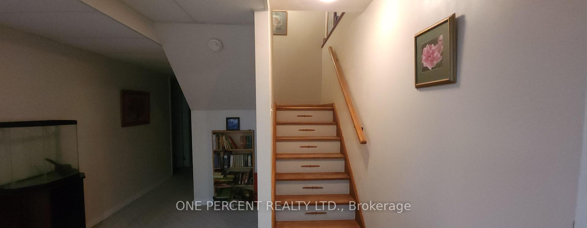 Photo 38 of 86 Haliburton Road, London, South K — HOMEH