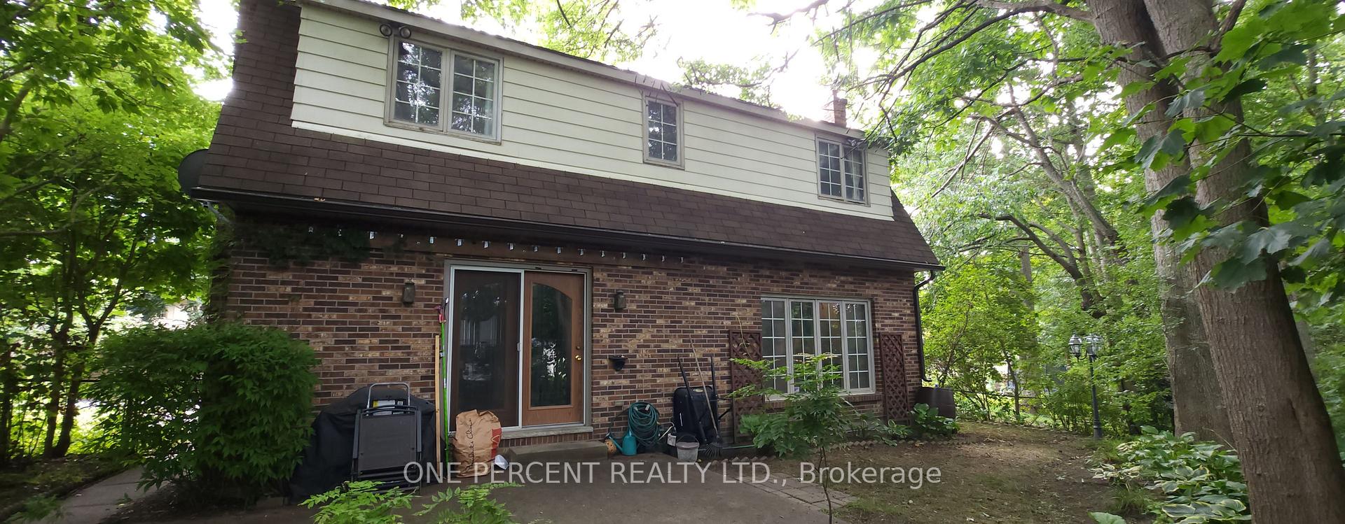 Photo 3 of 86 Haliburton Road, London, South K — HOMEH