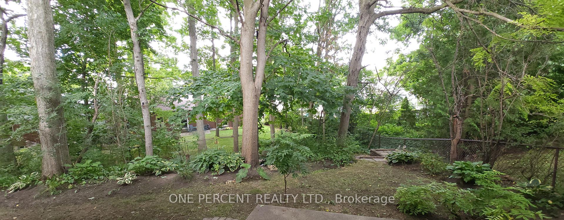 Photo 42 of 86 Haliburton Road, London, South K — HOMEH
