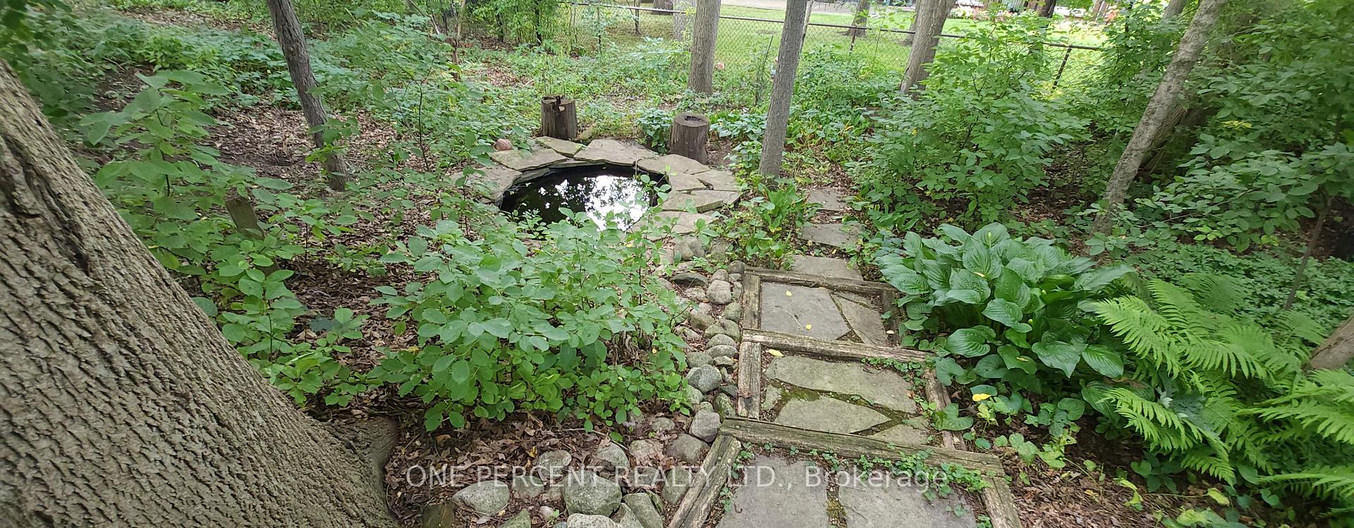 Photo 45 of 86 Haliburton Road, London, South K — HOMEH