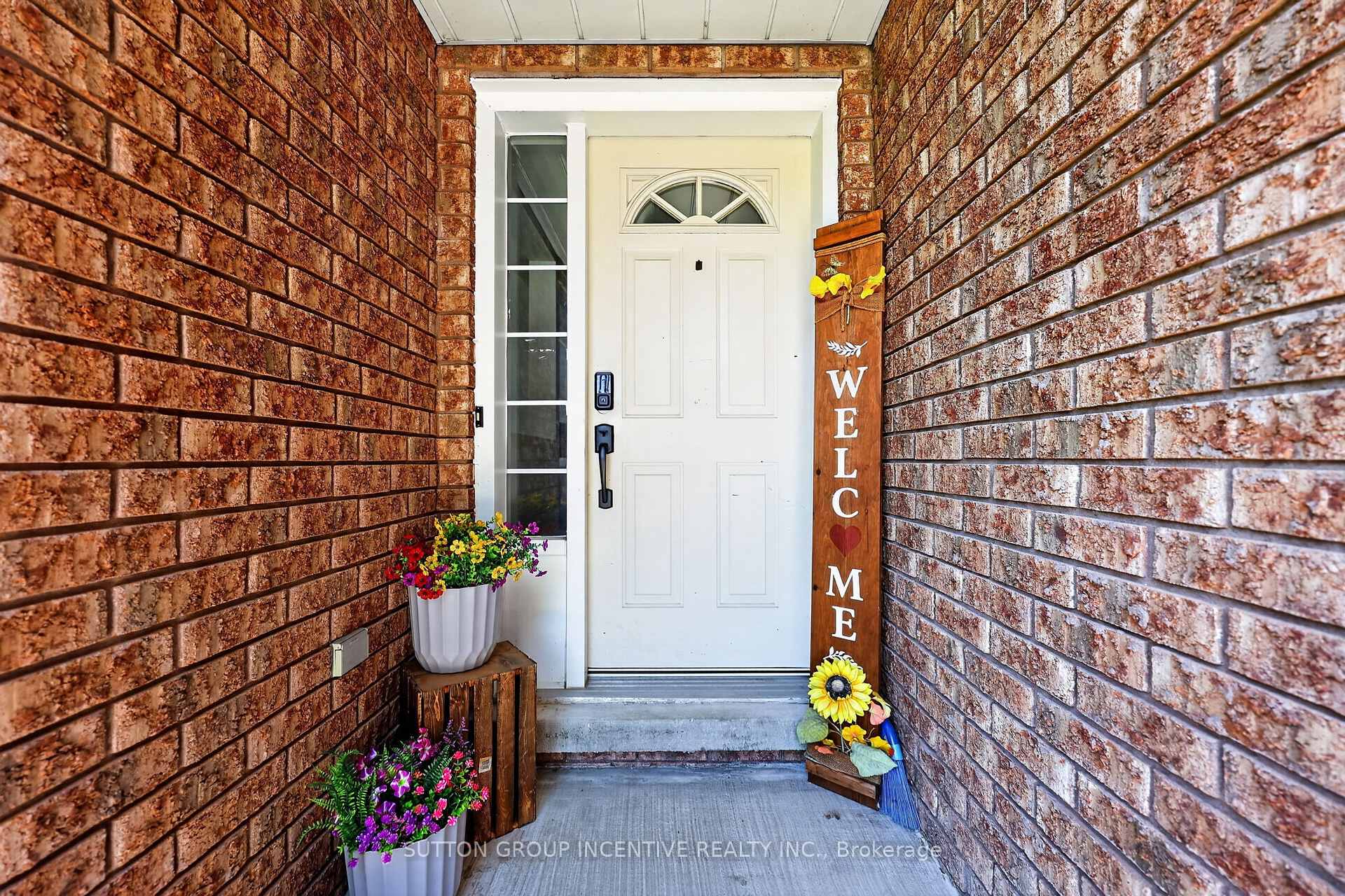 Photo 4 of 6 Riverdale Drive, Wasaga Beach — HOMEH