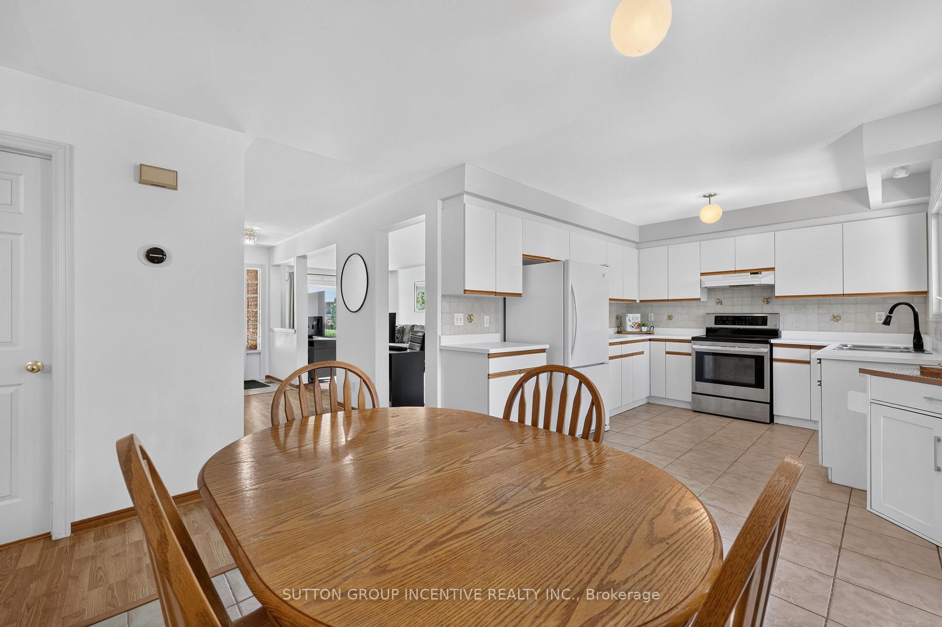Photo 13 of 6 Riverdale Drive, Wasaga Beach — HOMEH