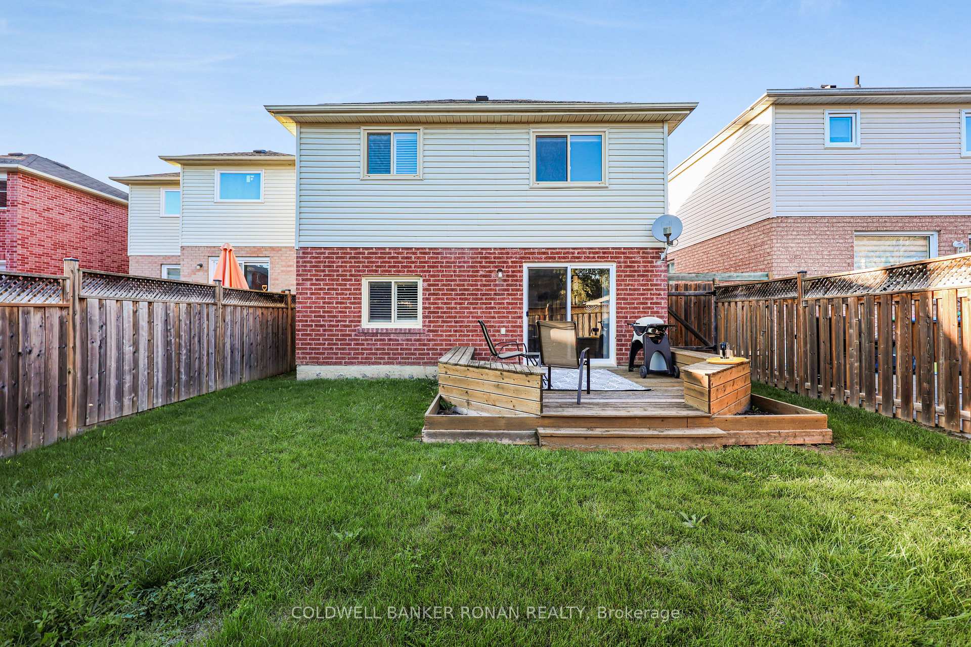 Photo 34 of 76 Gray Avenue, New Tecumseth, Alliston — HOMEH