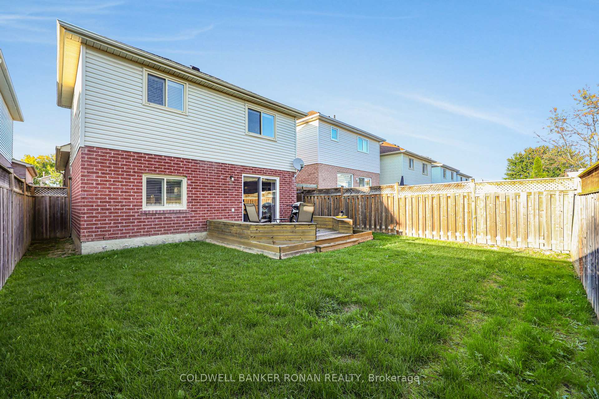 Photo 35 of 76 Gray Avenue, New Tecumseth, Alliston — HOMEH