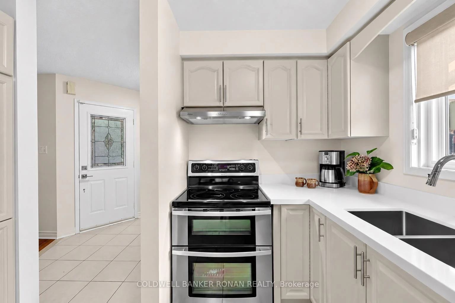 Photo 9 of 76 Gray Avenue, New Tecumseth, Alliston — HOMEH