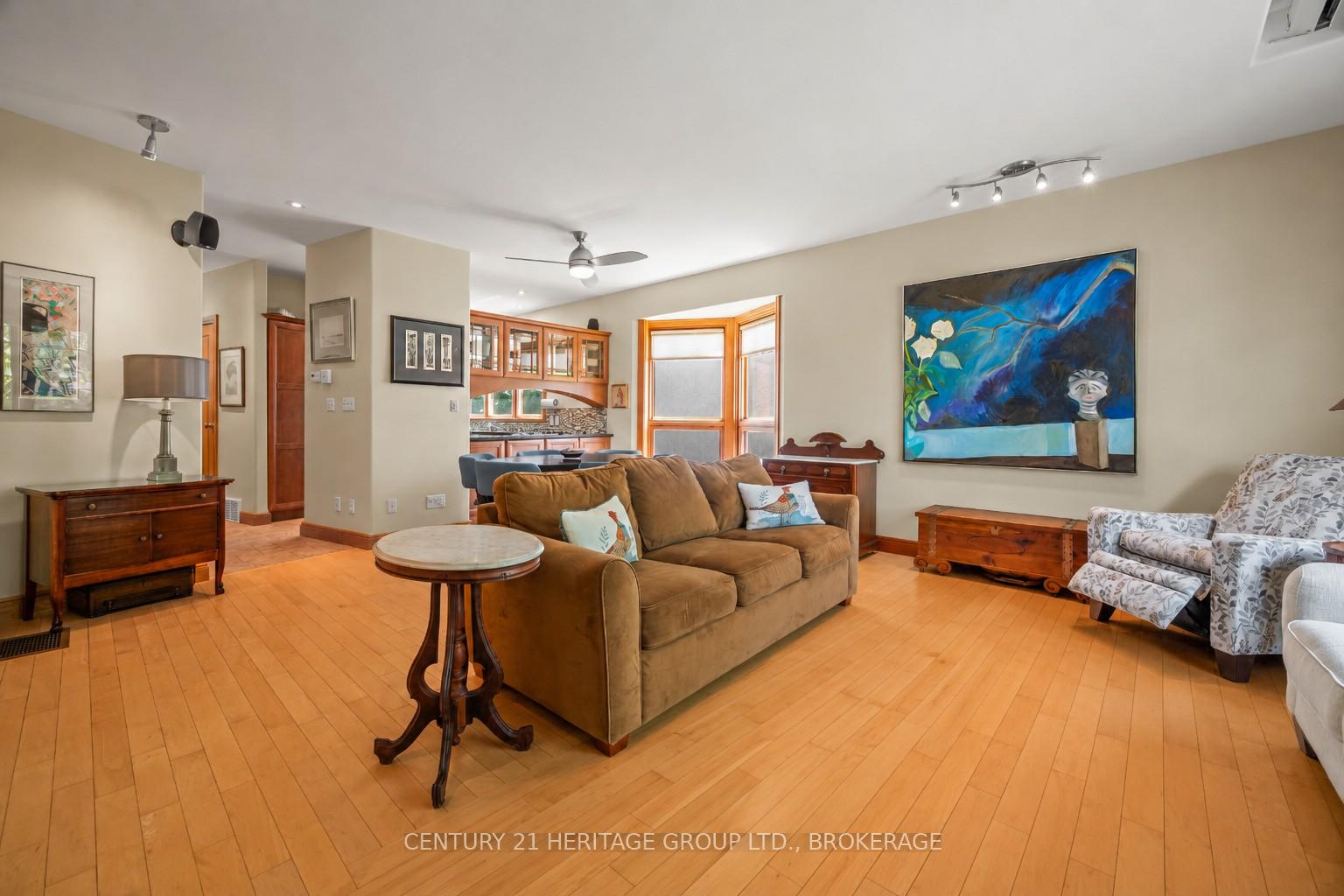 Photo 16 of 422 College Street, Kingston, Central City East — HOMEH