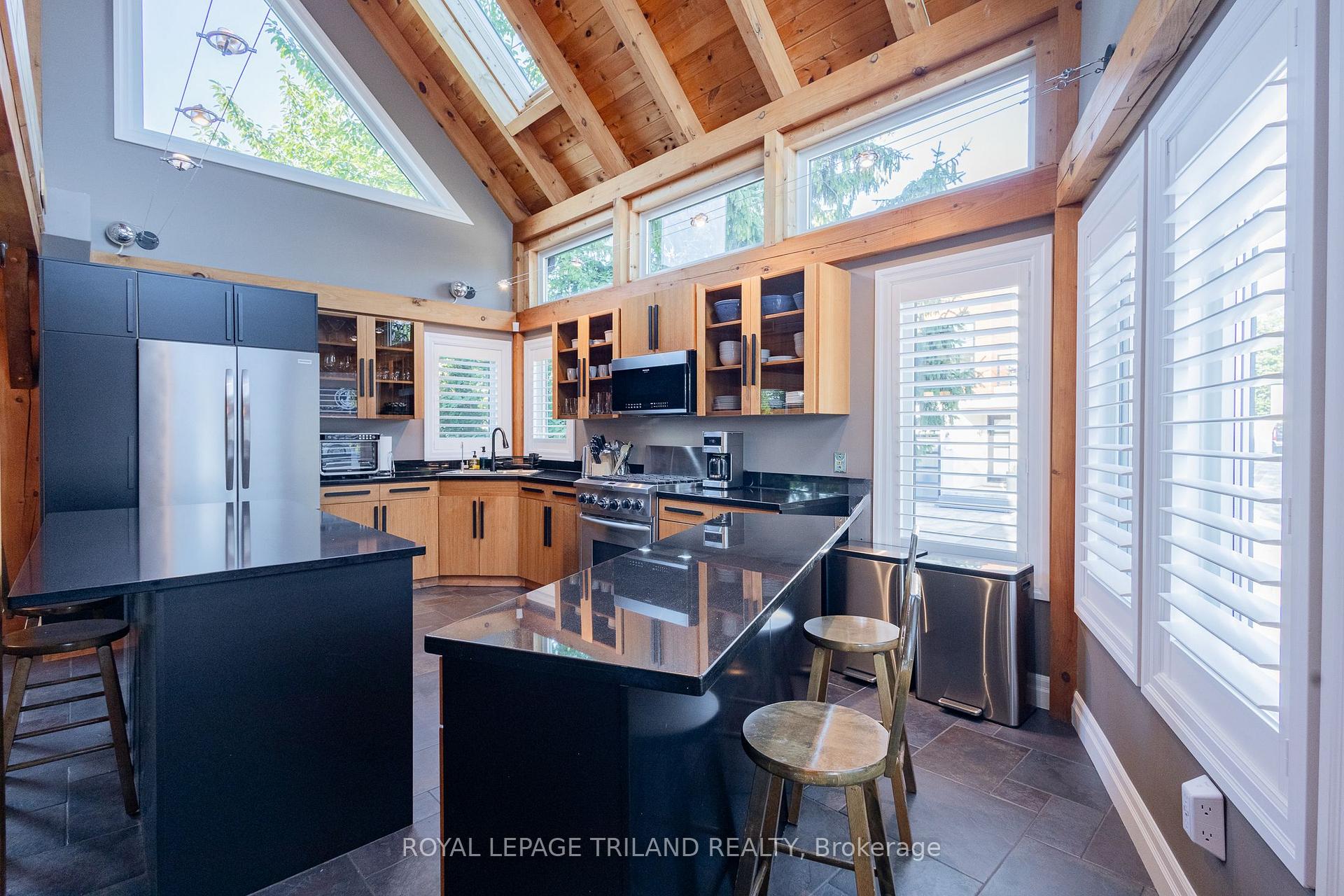 Photo 12 of 42 Lakeside Circle, Lambton Shores, Grand Bend — HOMEH