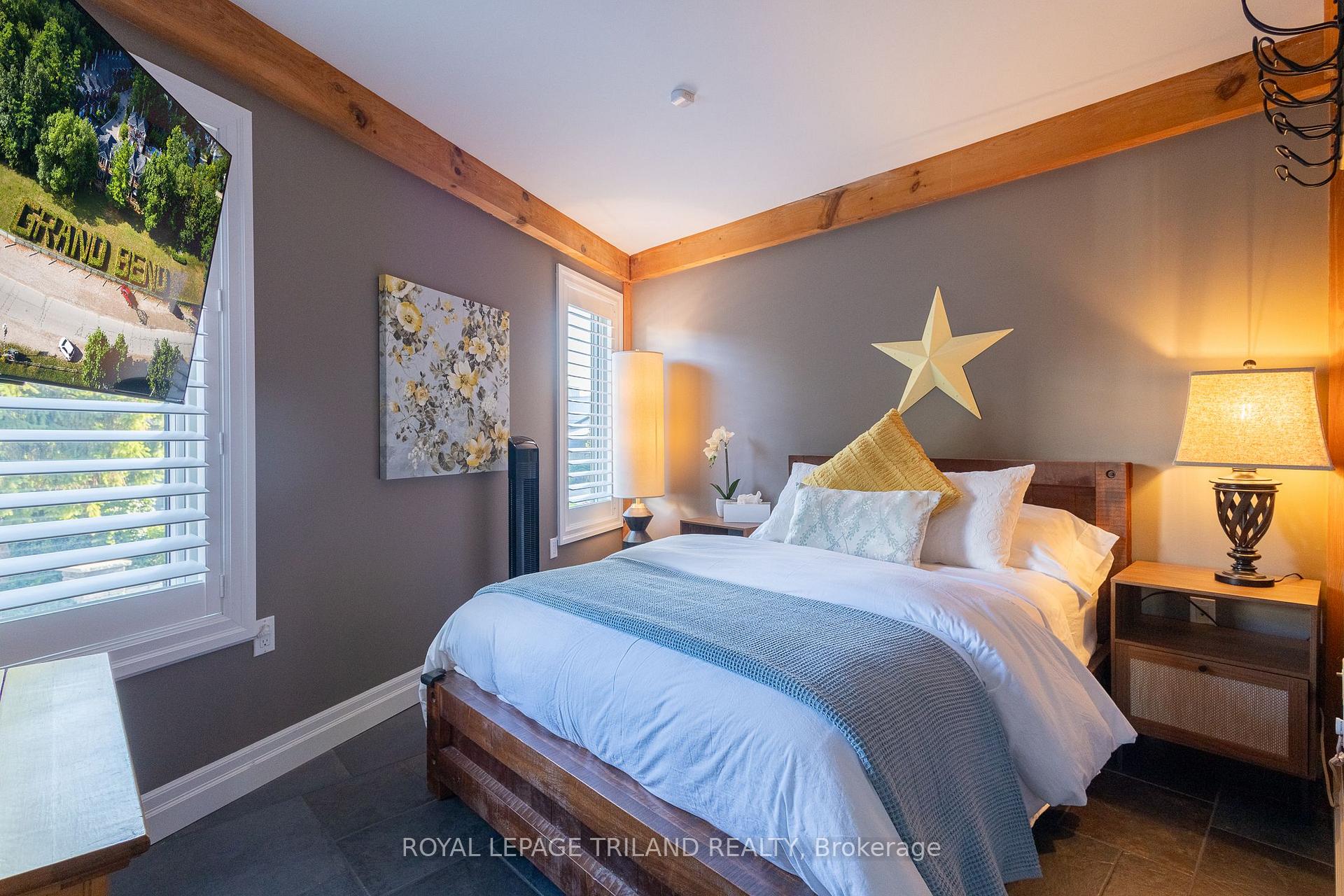 Photo 29 of 42 Lakeside Circle, Lambton Shores, Grand Bend — HOMEH