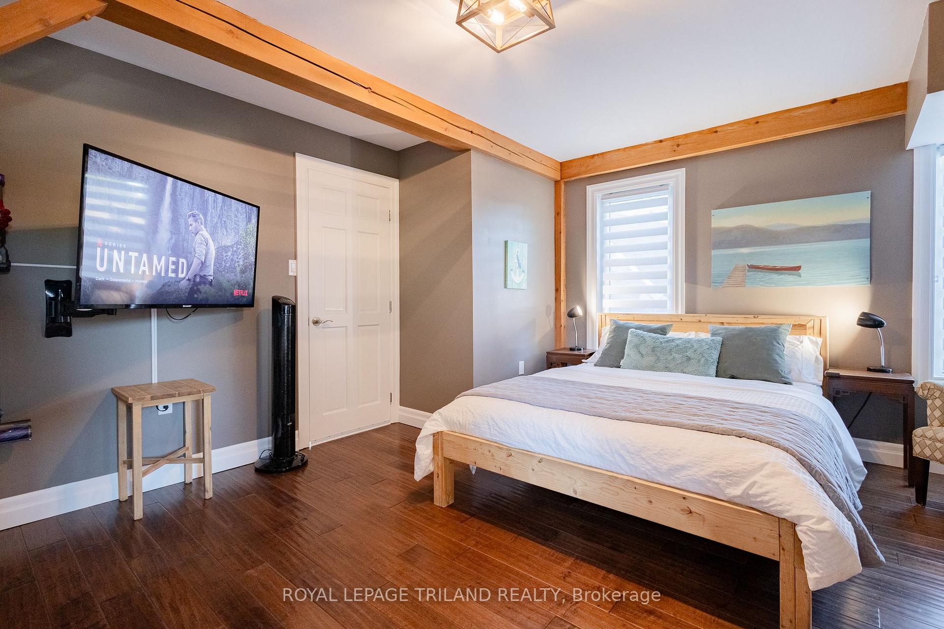 Photo 32 of 42 Lakeside Circle, Lambton Shores, Grand Bend — HOMEH