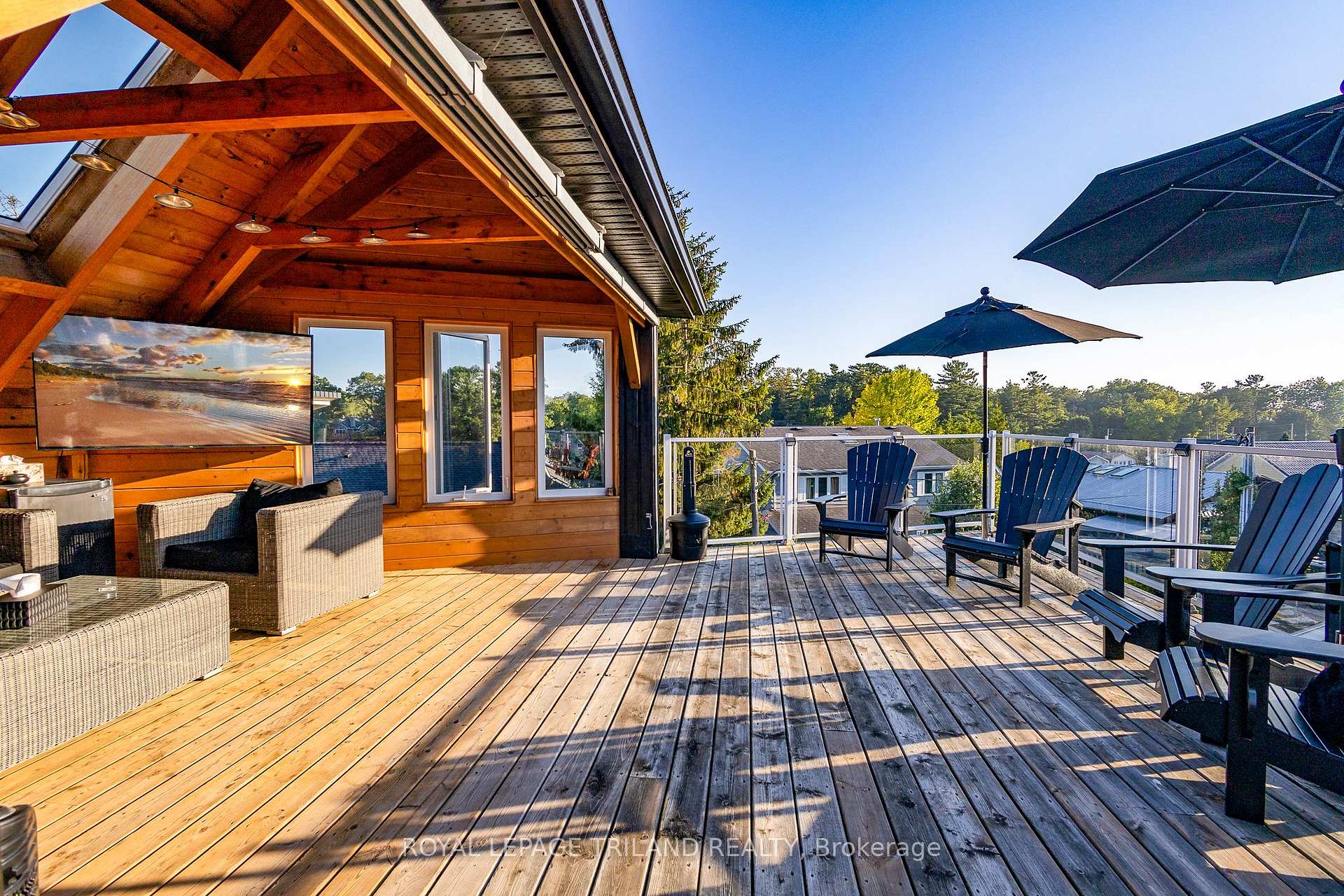 Photo 43 of 42 Lakeside Circle, Lambton Shores, Grand Bend — HOMEH