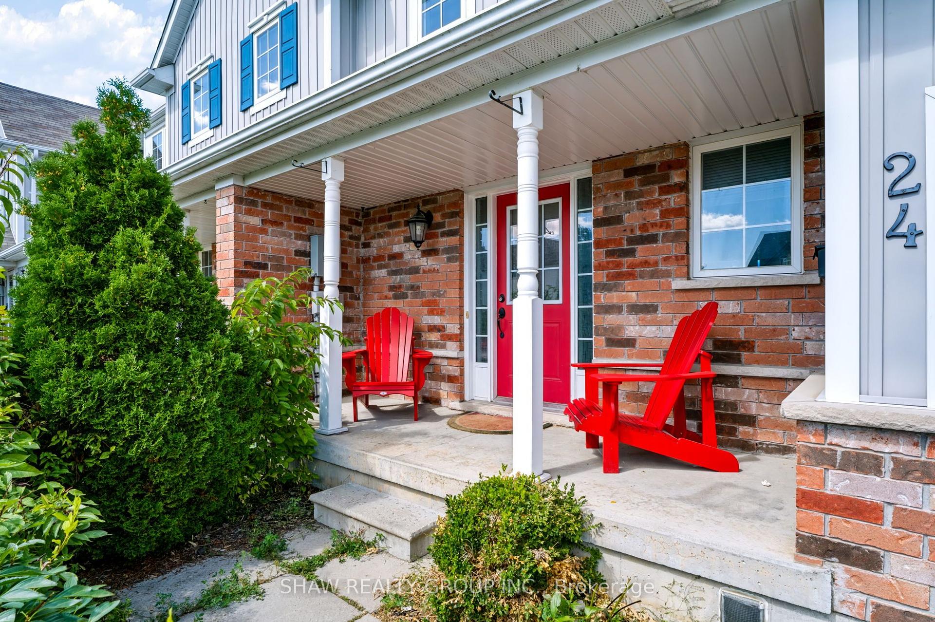Photo 3 of 24 Fallingbrook Crescent, Kawartha Lakes, Lindsay — HOMEH