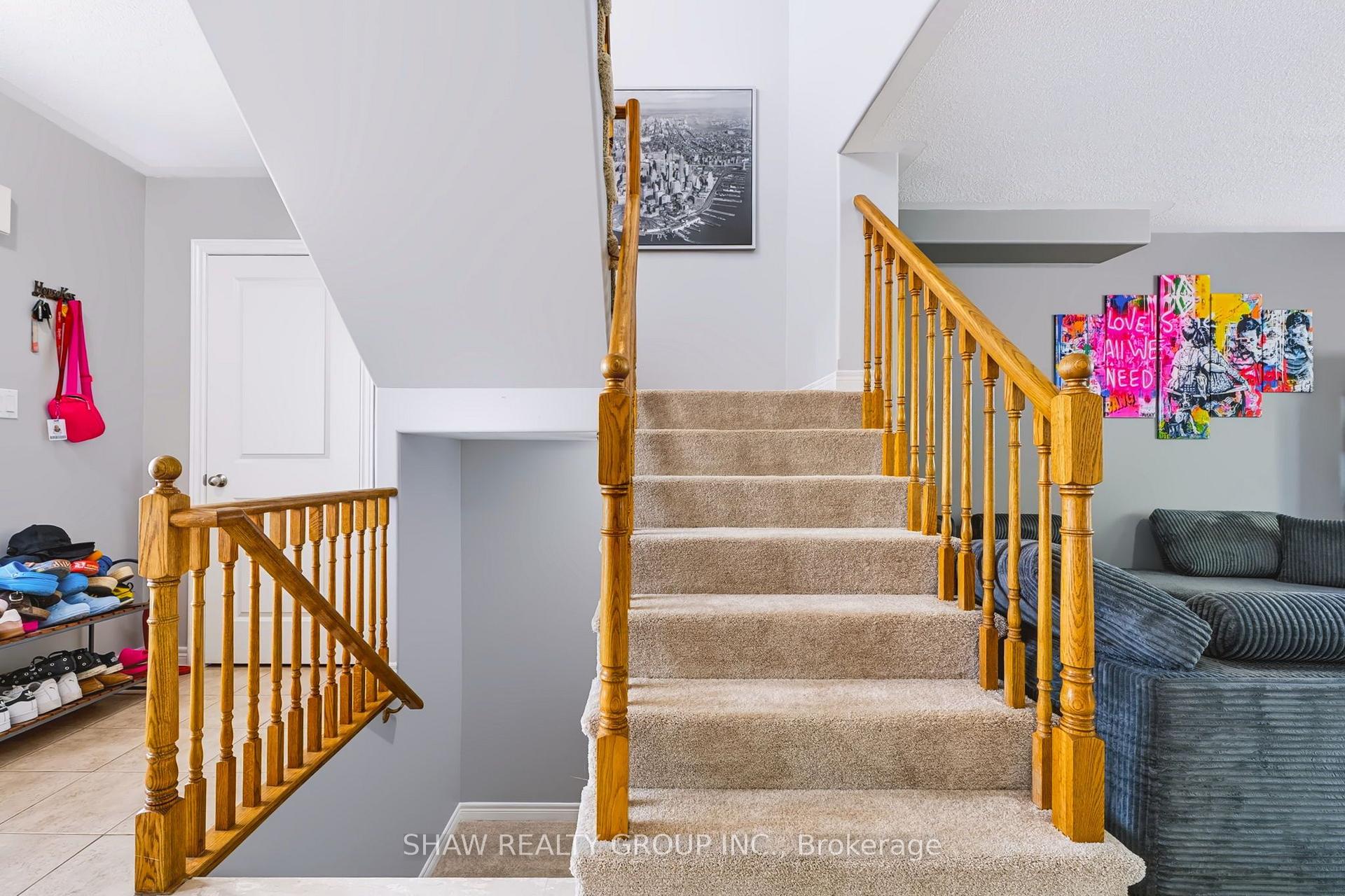 Photo 33 of 24 Fallingbrook Crescent, Kawartha Lakes, Lindsay — HOMEH