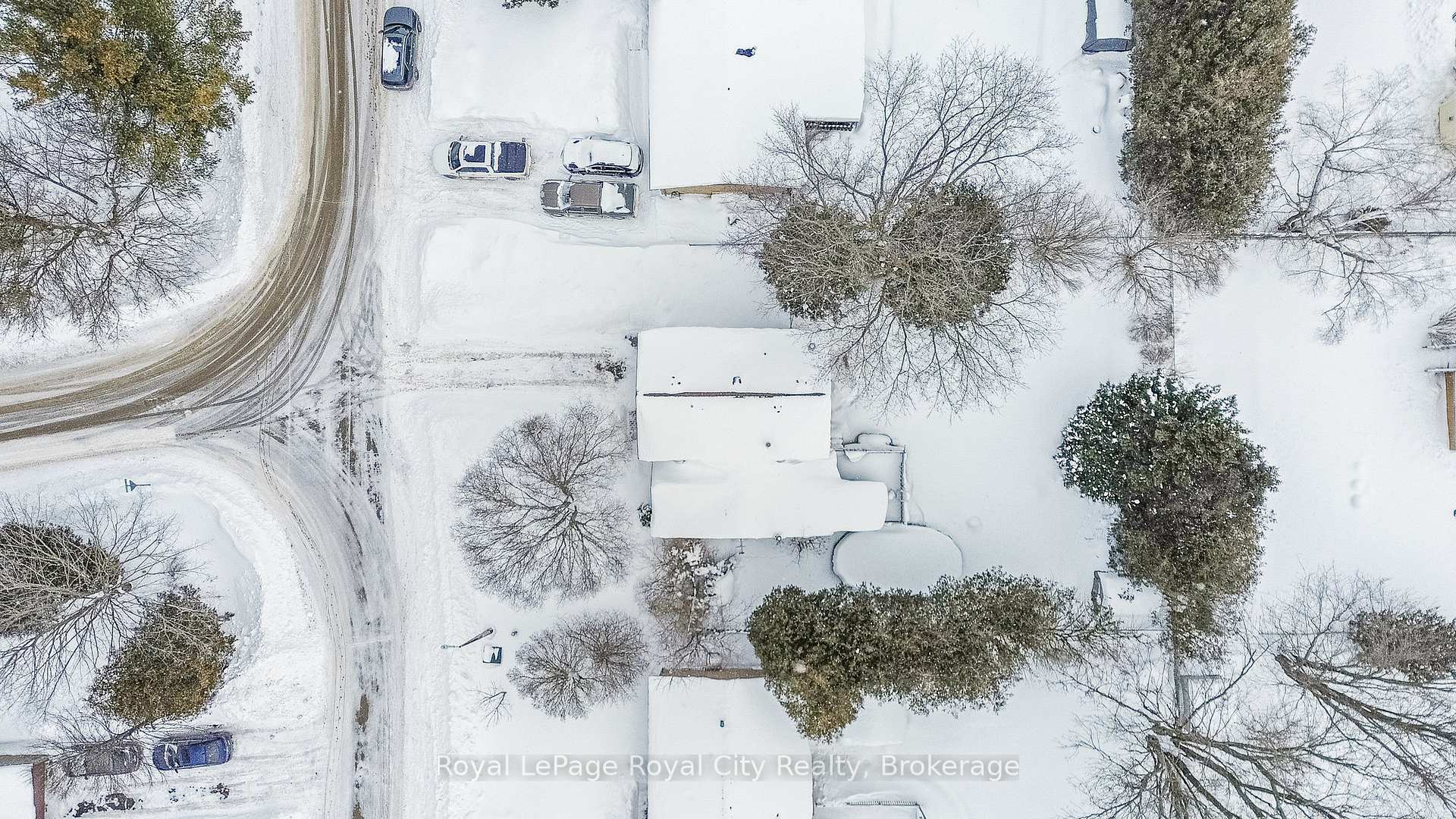 Photo 3 of 46 Douglas Crescent, Erin, Rural Erin — HOMEH
