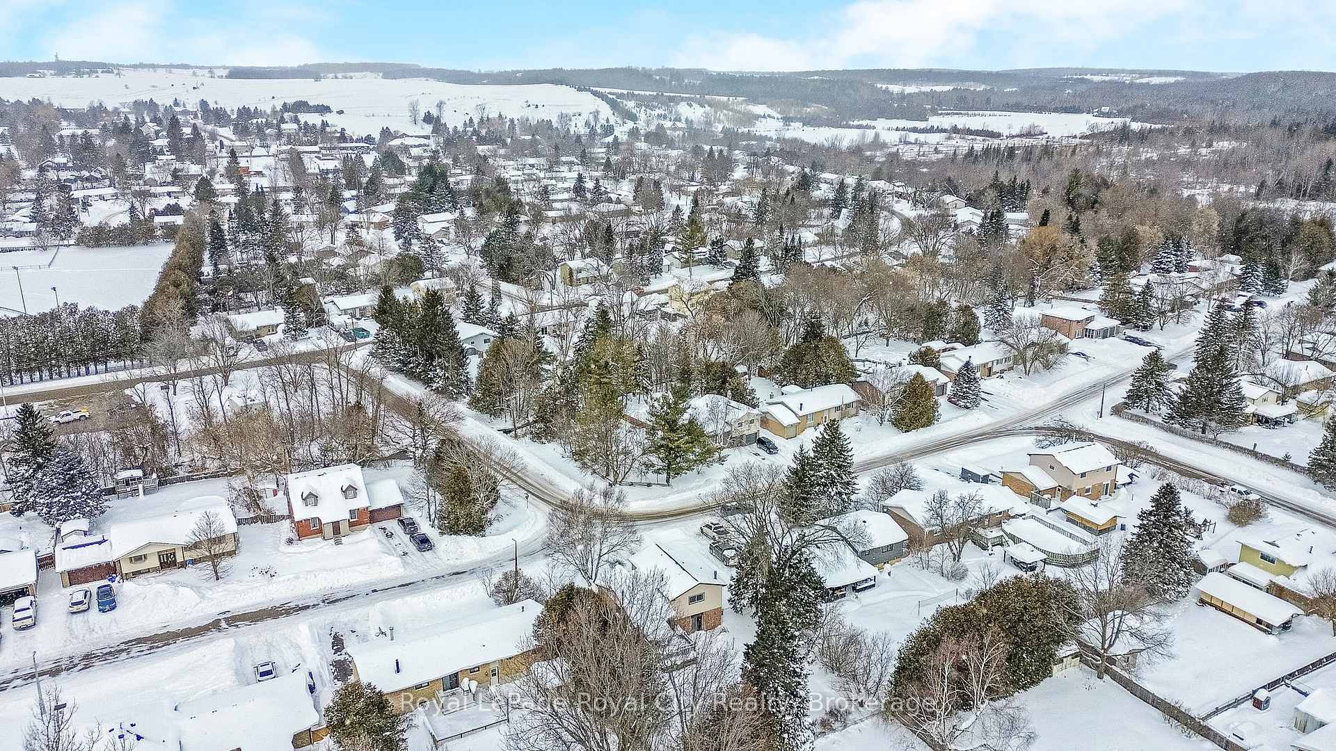 Photo 37 of 46 Douglas Crescent, Erin, Rural Erin — HOMEH