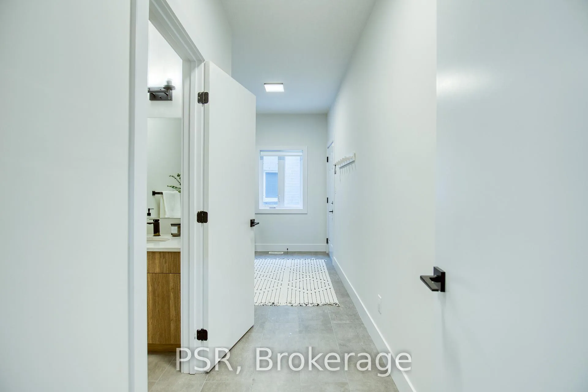 Photo 6 of 227 Otterbein Road, Kitchener — HOMEH