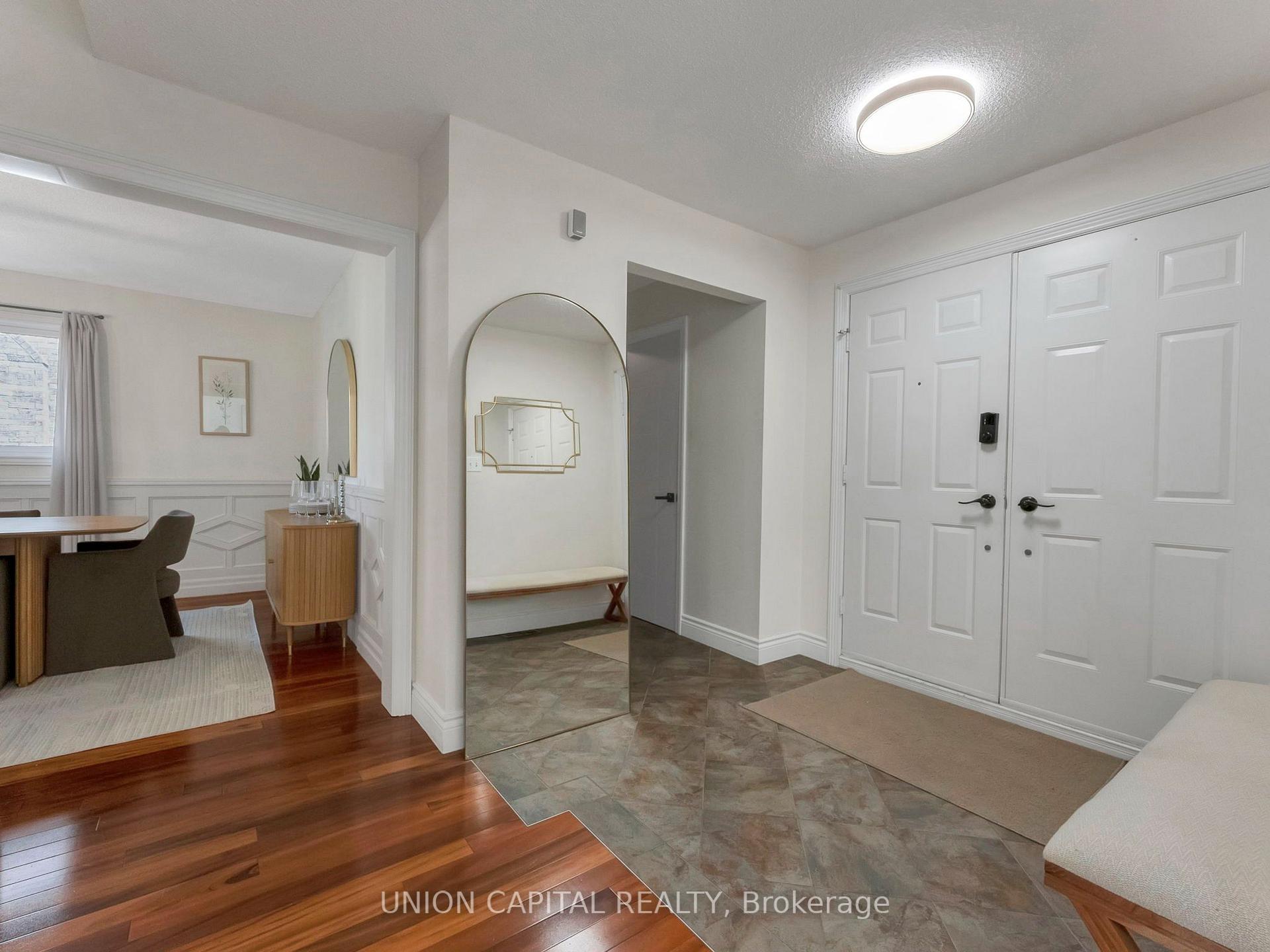 Photo 4 of 772 Pebble Court, Pickering, Amberlea — HOMEH