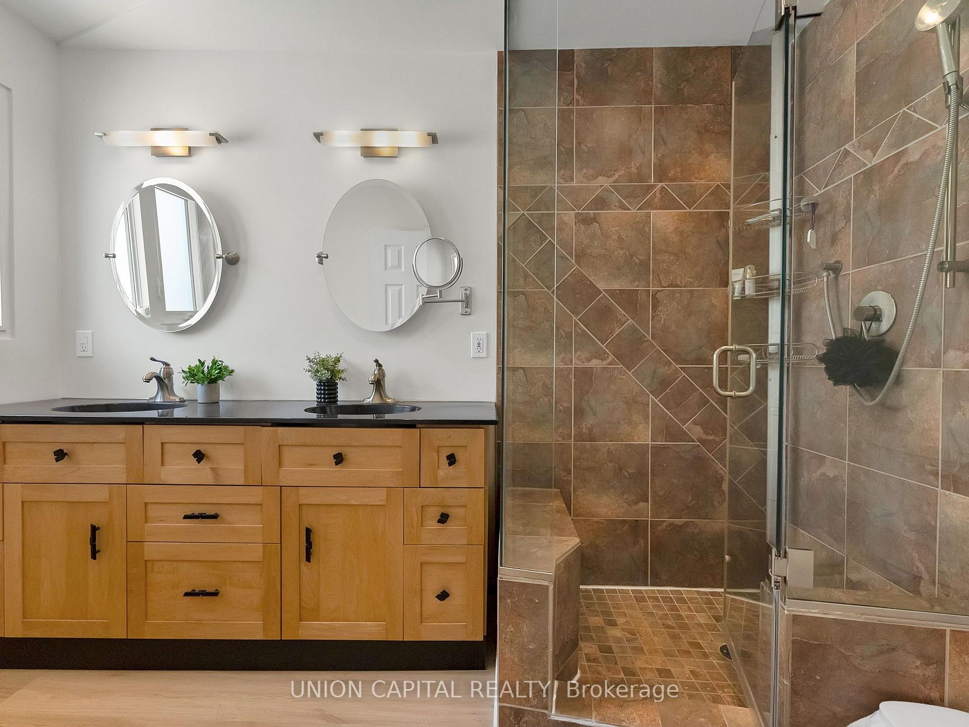 Photo 27 of 772 Pebble Court, Pickering, Amberlea — HOMEH